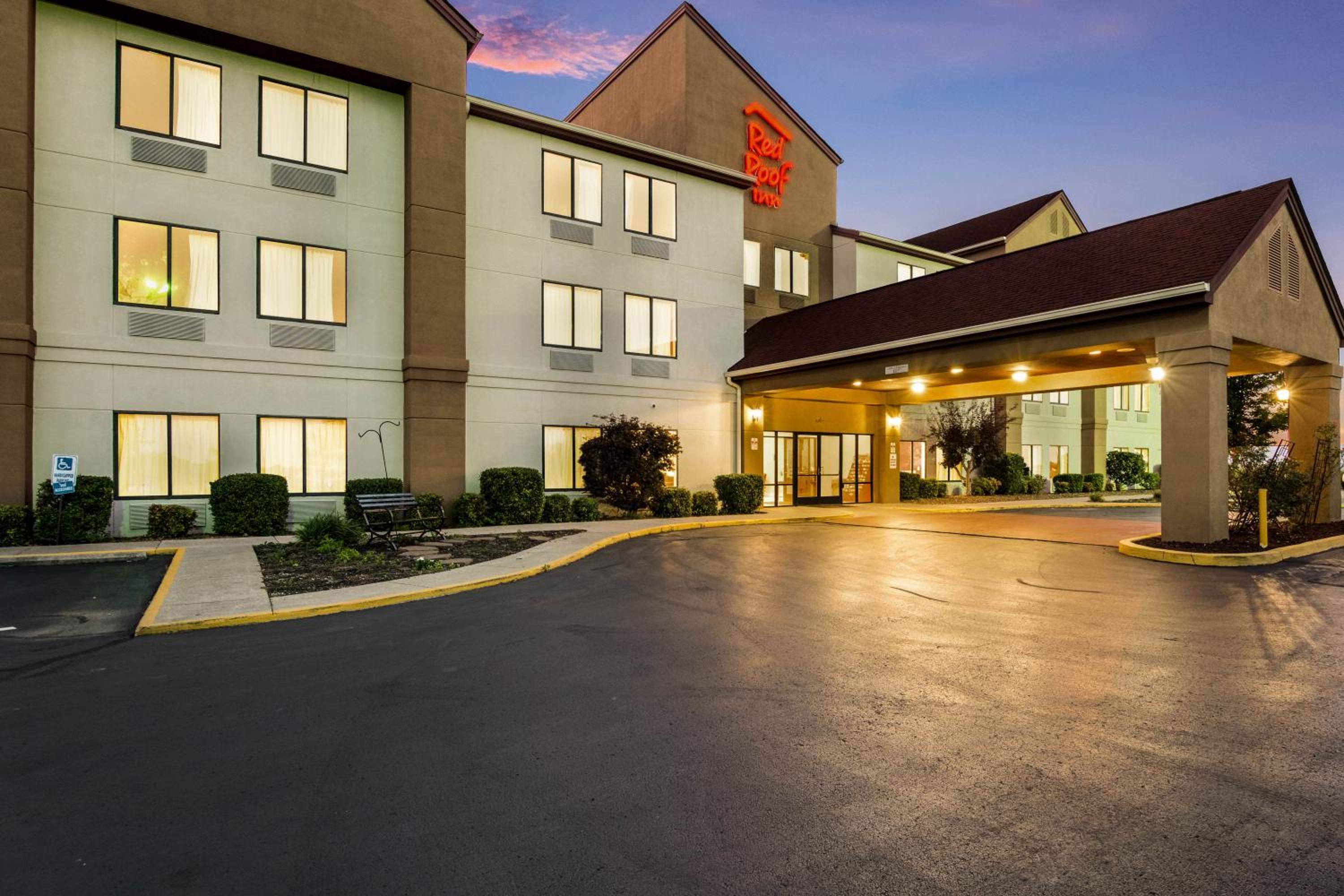 Red Roof Inn Richmond, KY view 4