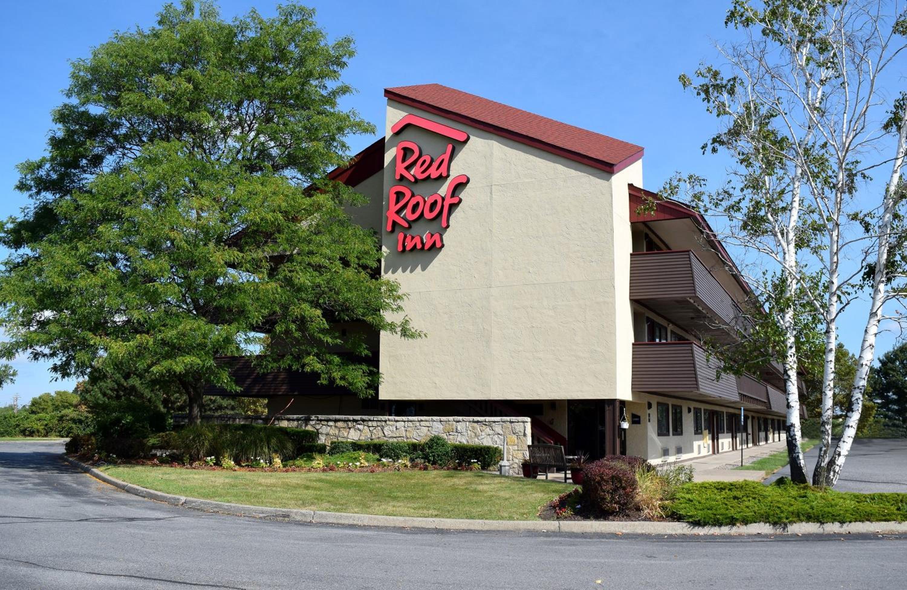 Hotel Red Roof Inn Syracuse - Image 1