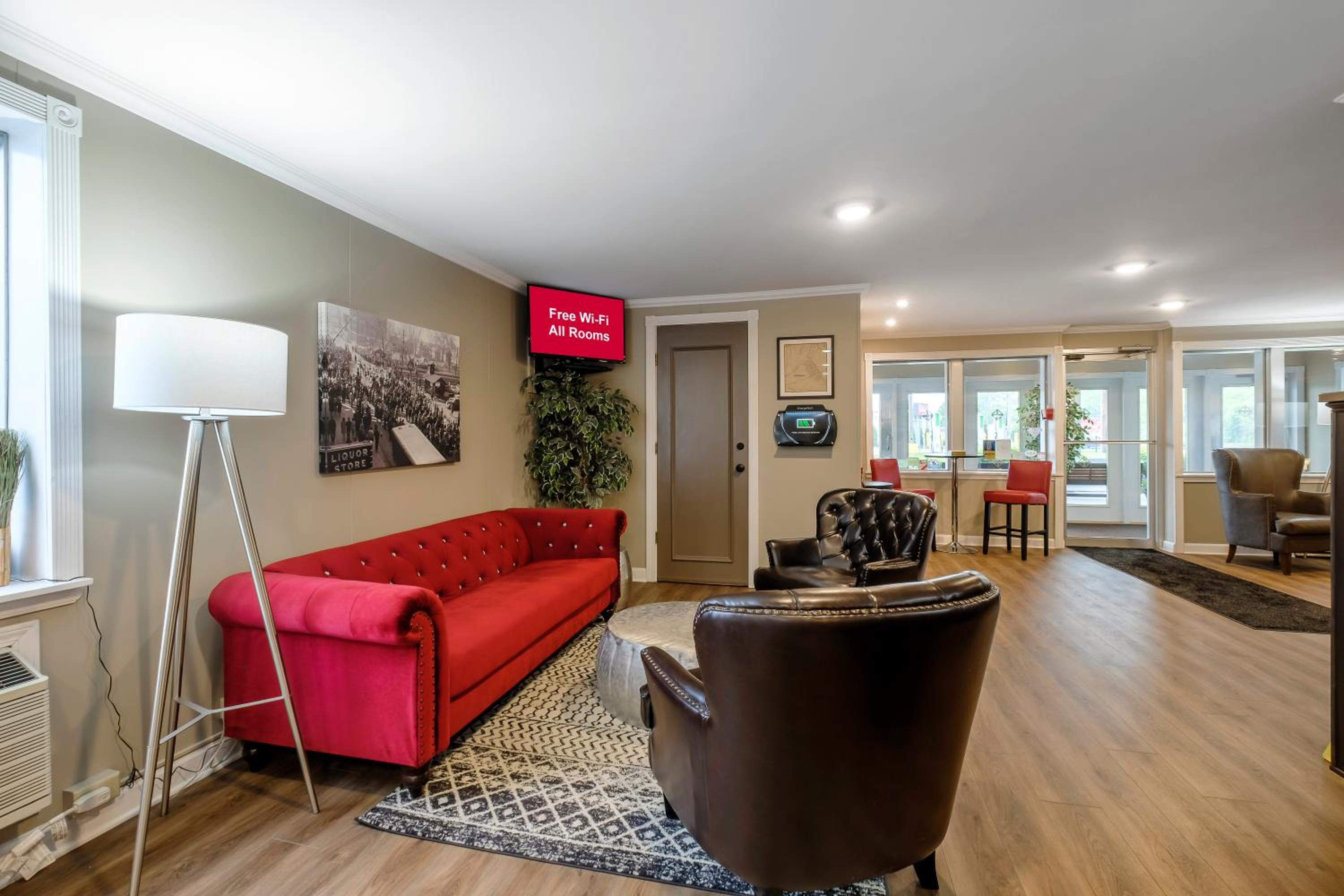 Red Roof Inn and Suites Herkimer