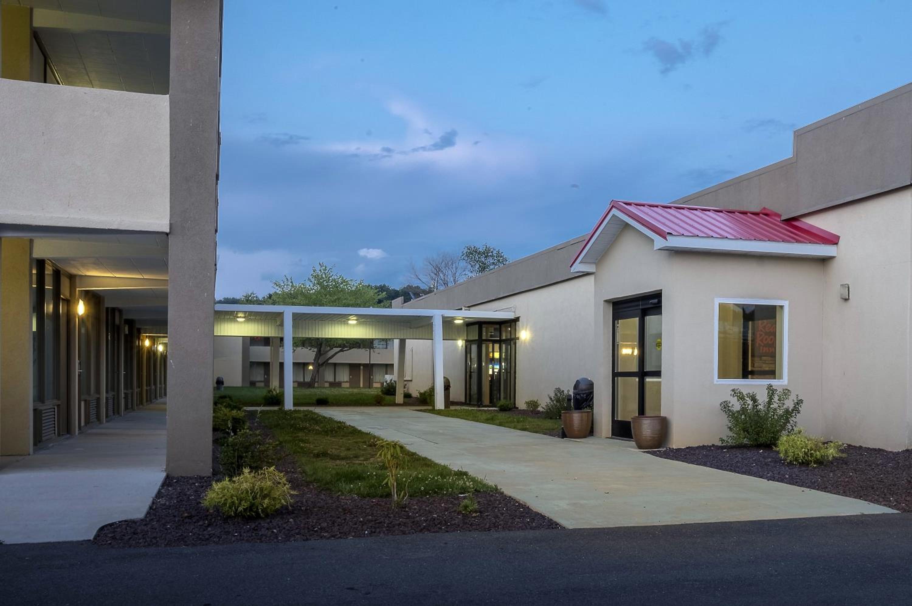Red Roof Inn Clearfield view 2