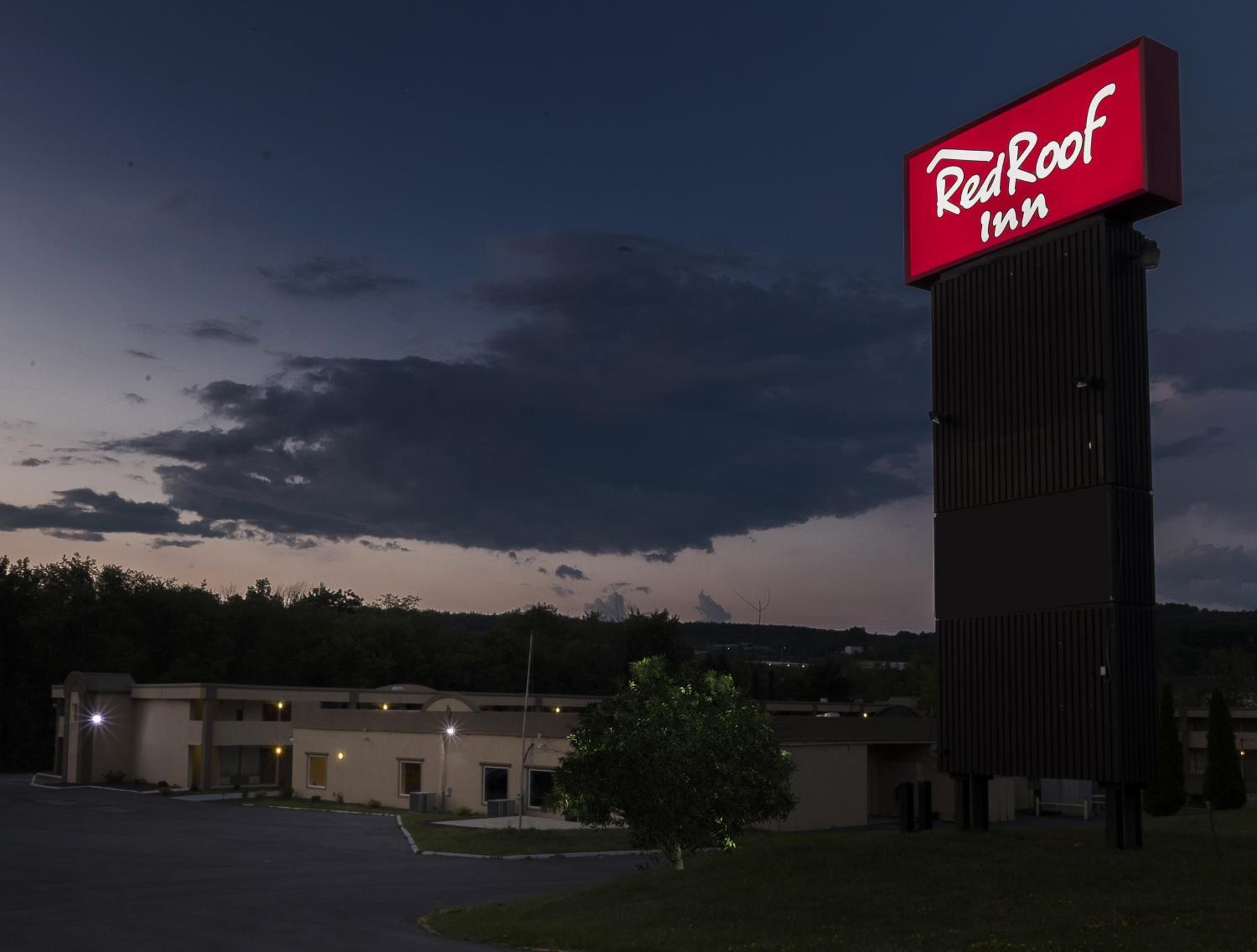 Red Roof Inn Clearfield view 3