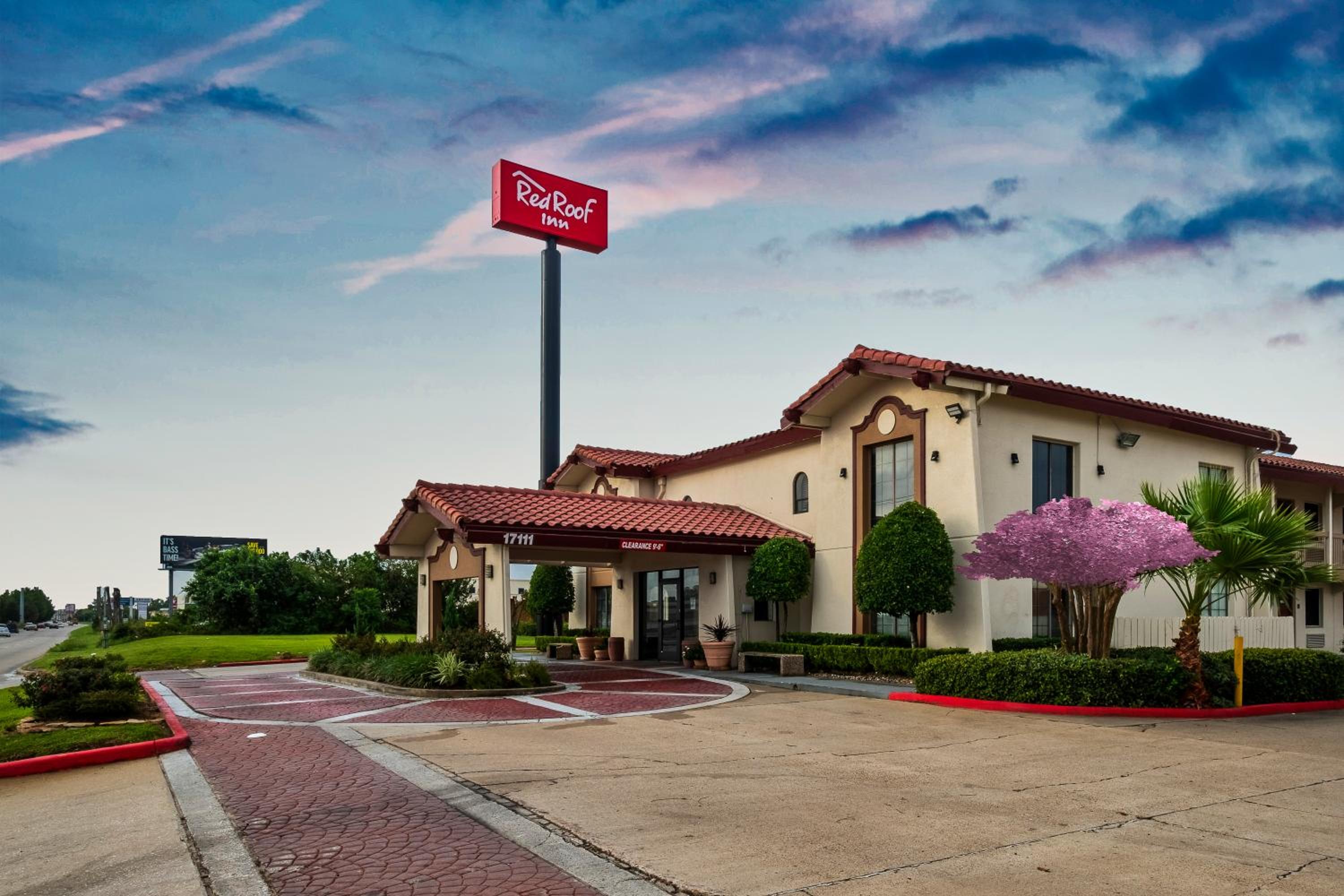Red Roof Inn Houston North - FM1960 & I-45 - Image 1