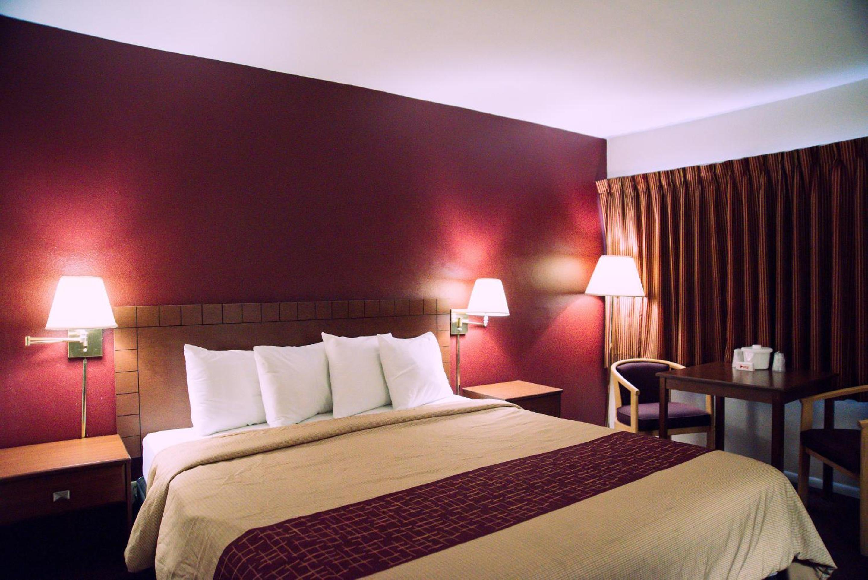Blythe Vacations - Red Roof Inn Blythe - Property Image 34