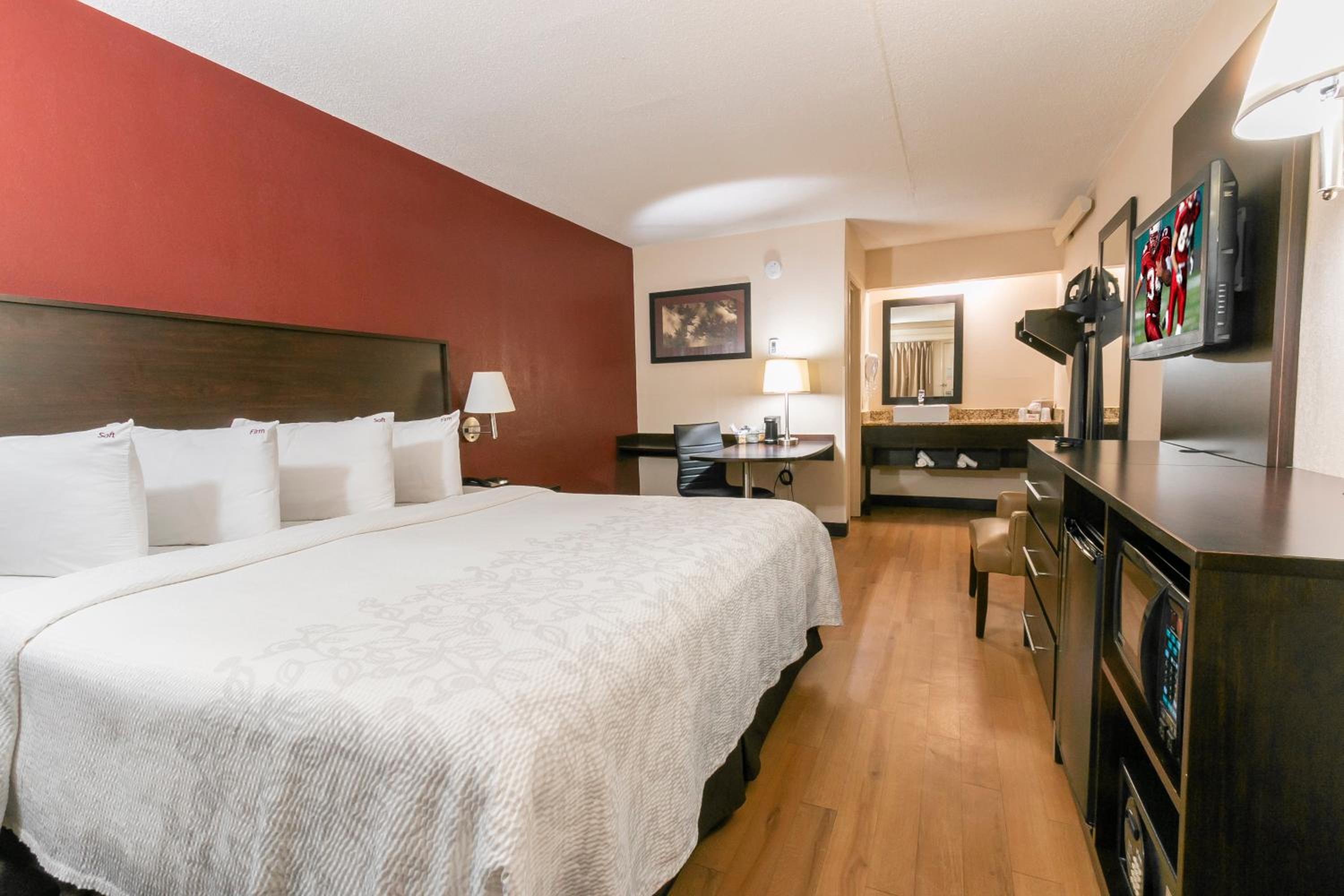 Red Roof Inn PLUS Baltimore North - Timonium - Property Image 22