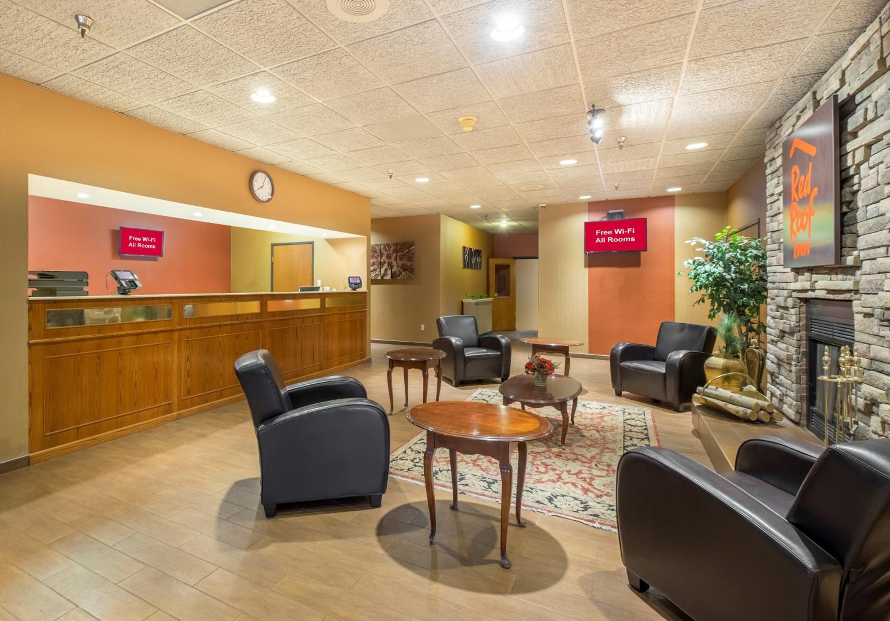 Red Roof Inn Fulton view 5