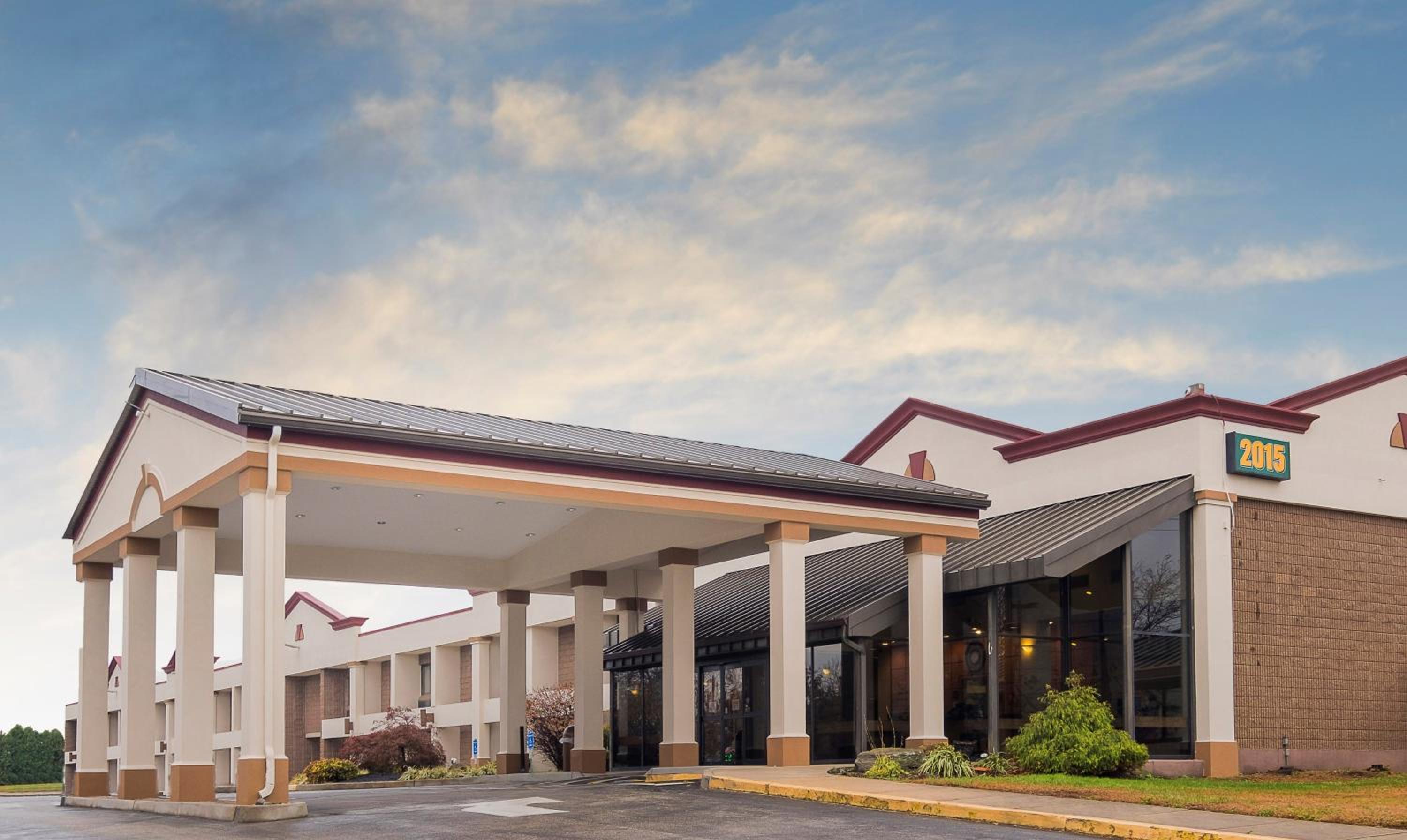 Hotel Red Roof Inn & Suites Mt Holly - McGuire AFB