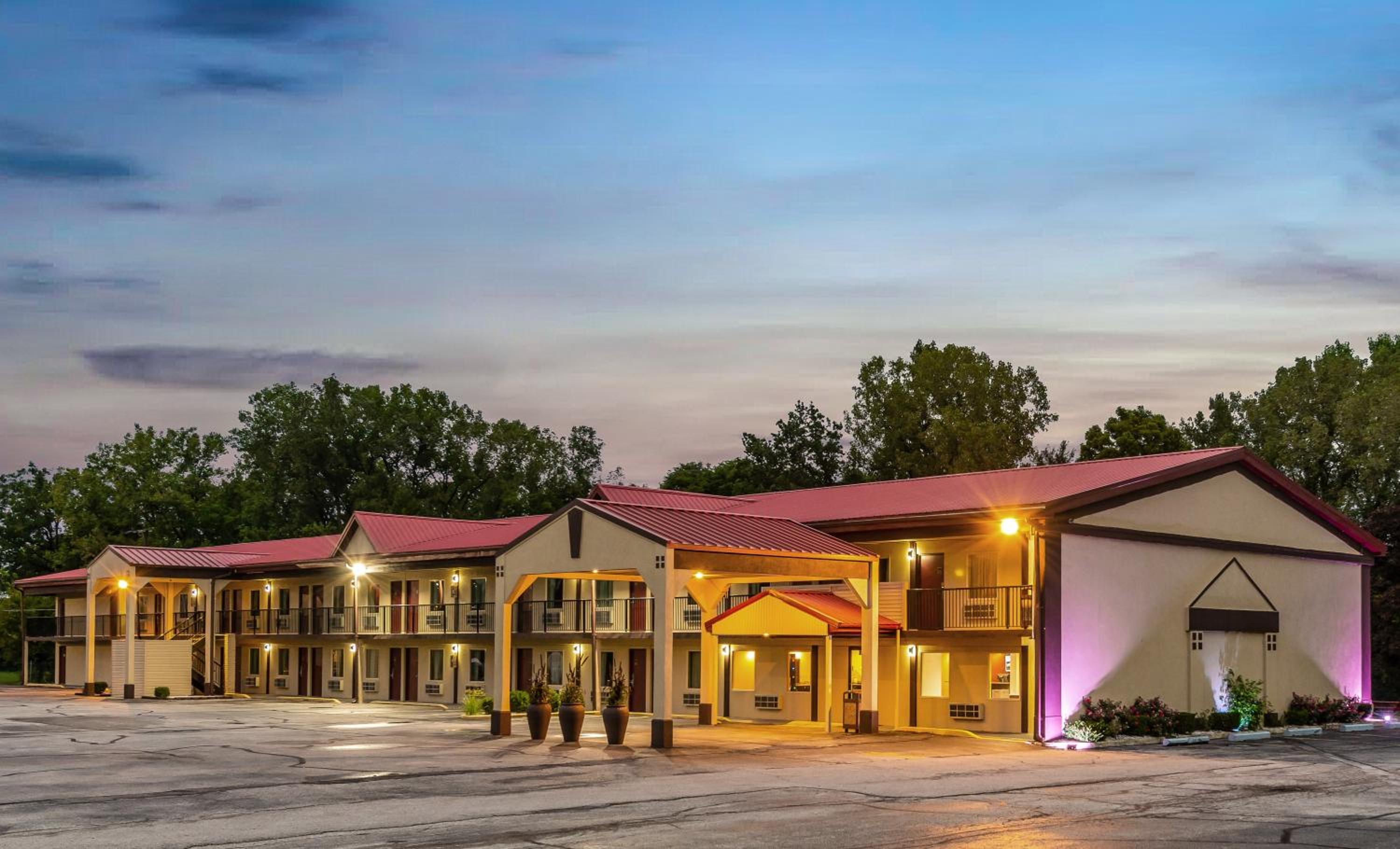 Red Roof Inn Marion, IN view 4