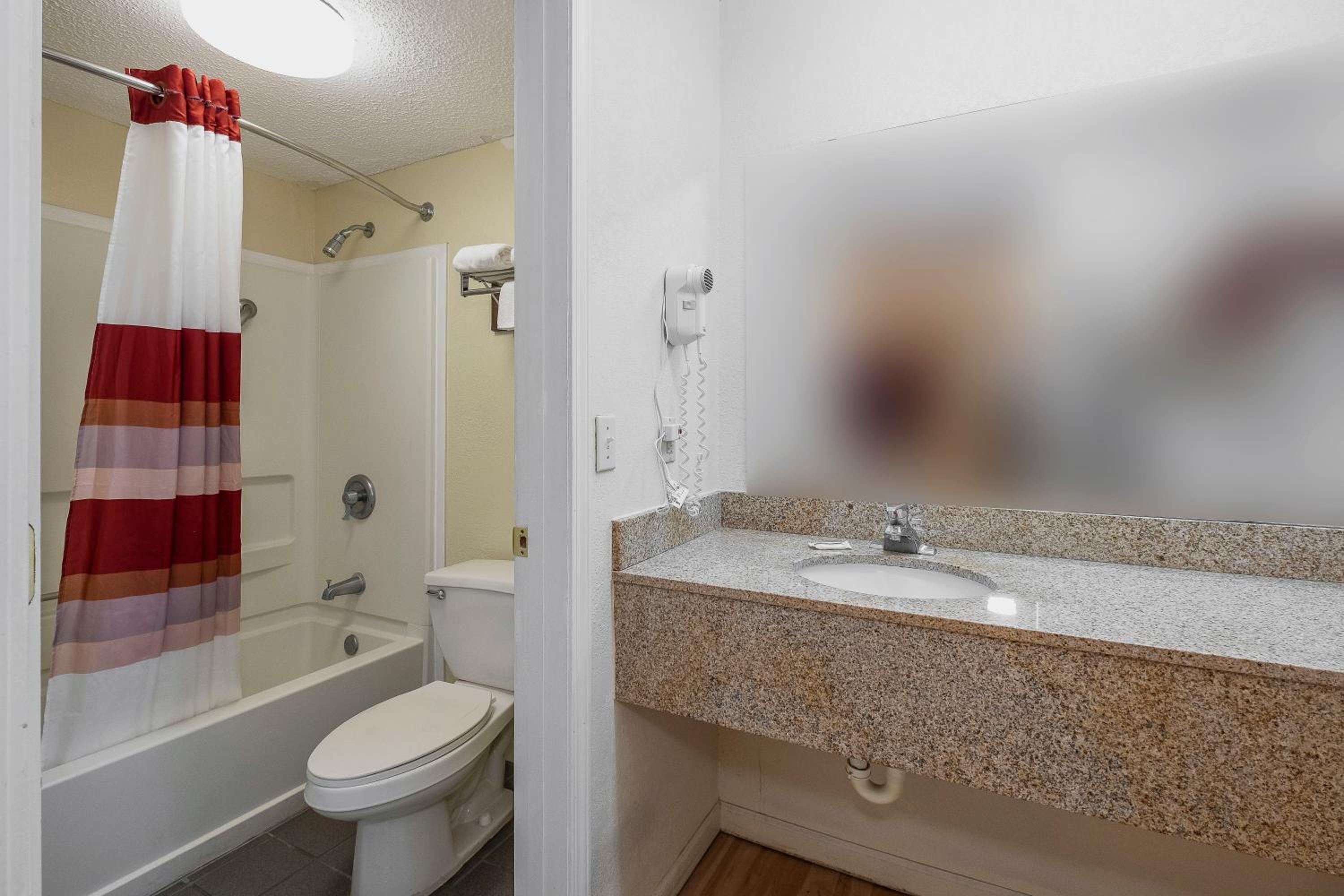 Red Roof Inn & Suites Rome