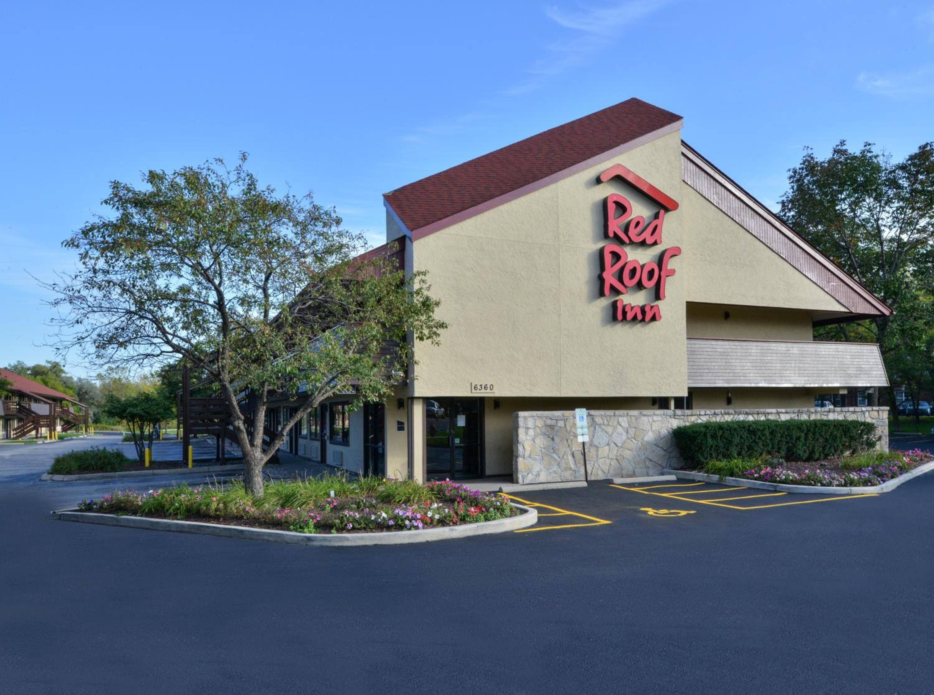 Red Roof Inn Milwaukee Airport Oak Creek view 2