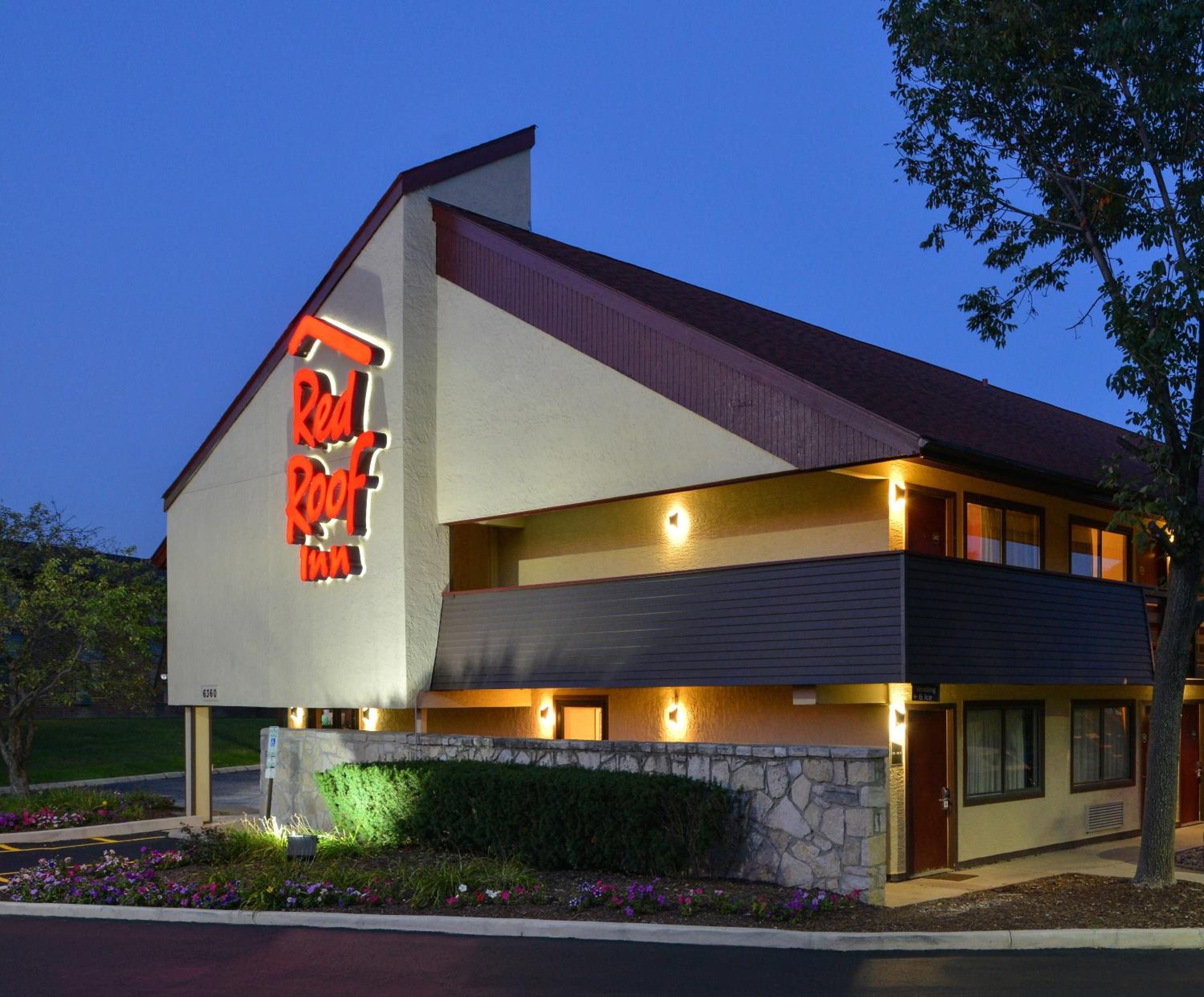 Red Roof Inn Milwaukee Airport Oak Creek view 5