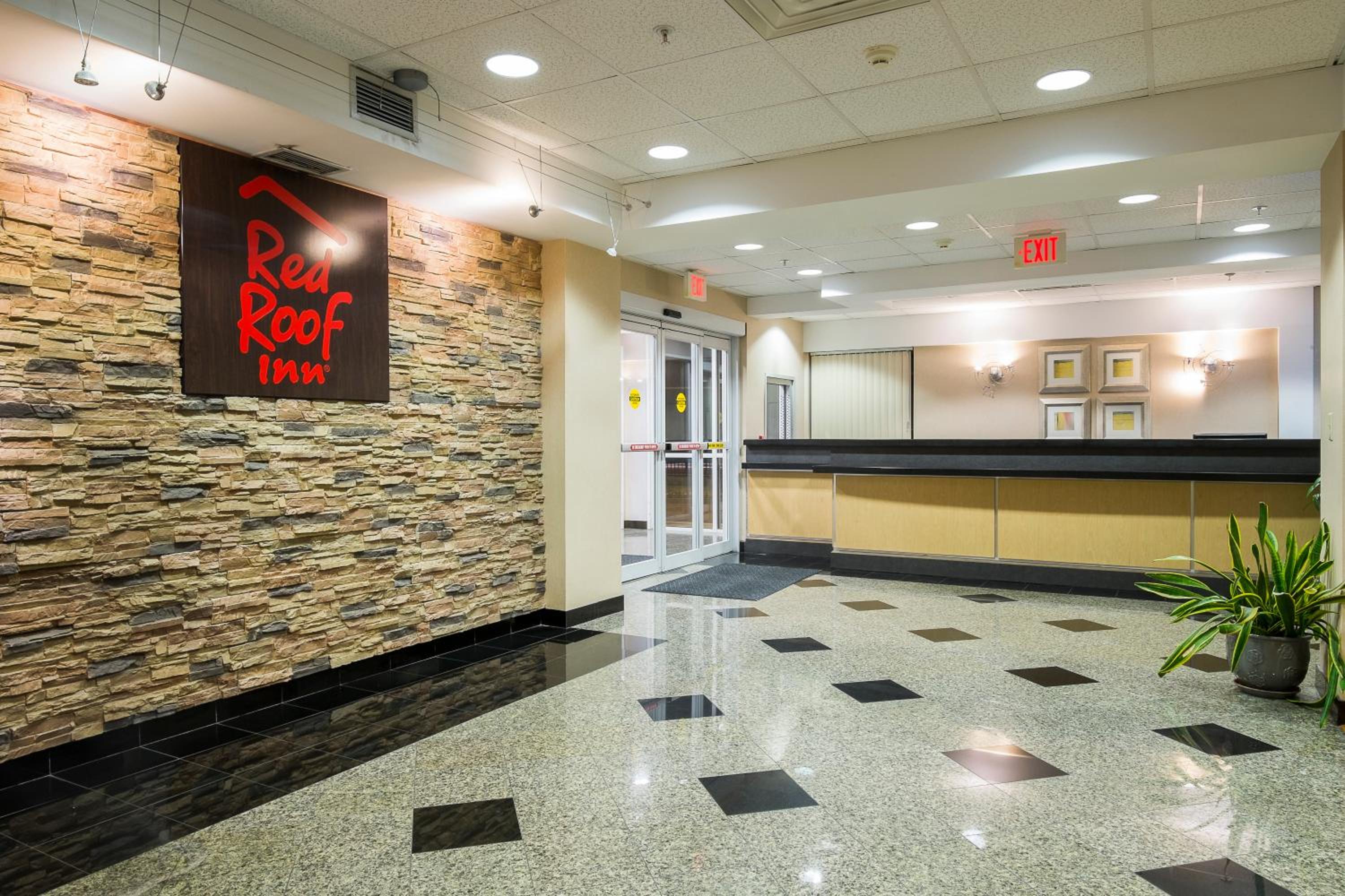 Red Roof Inn  Suites Philadelphia - Bellmawr - Property Image 19