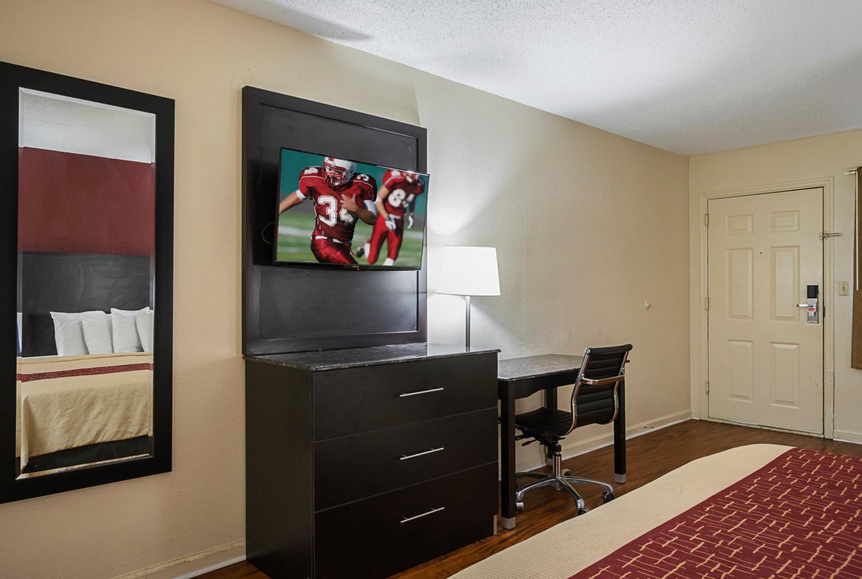 Red Roof Inn & Suites Scottsboro