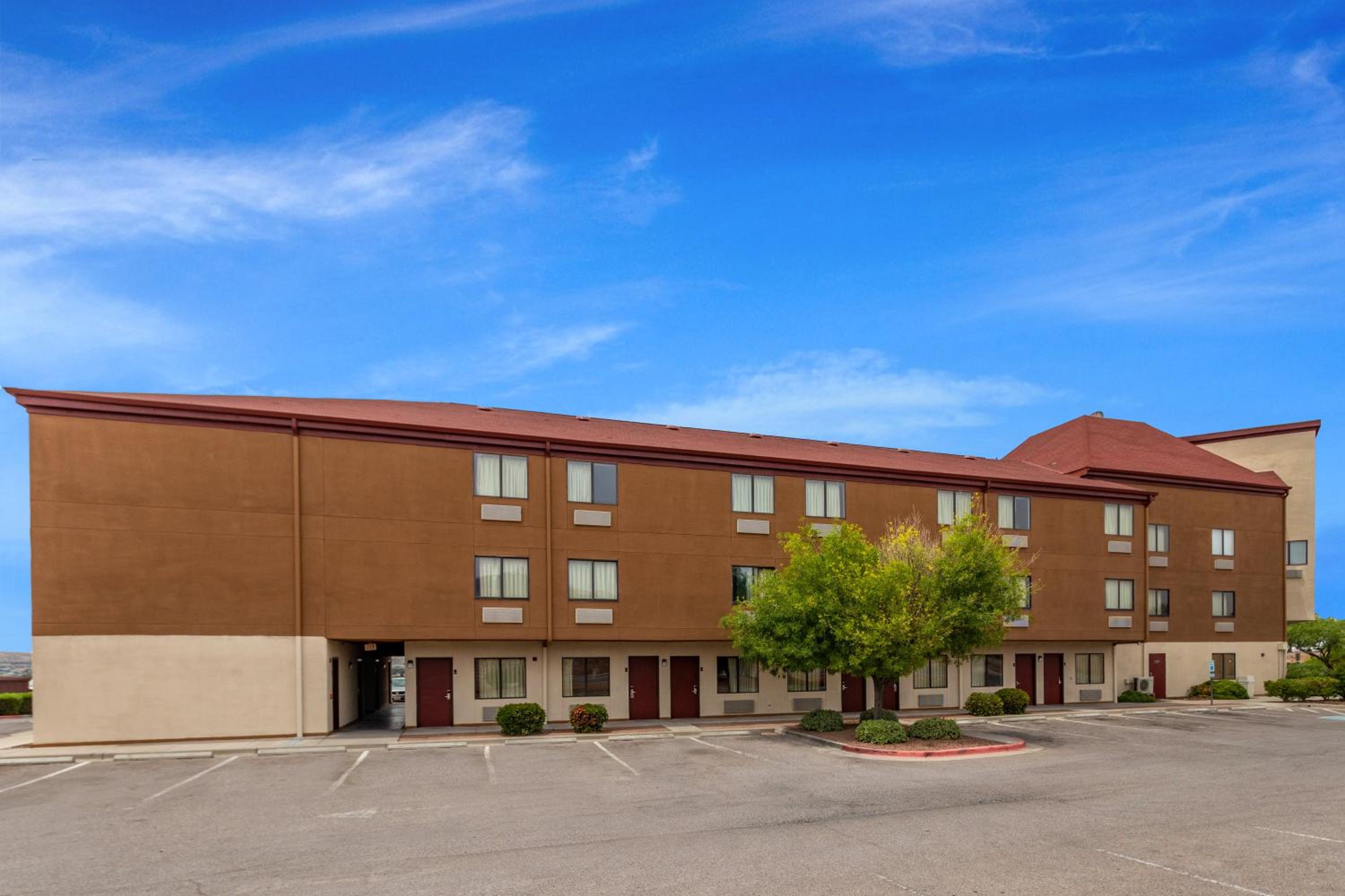 Red Roof Inn El Paso West - Image 2