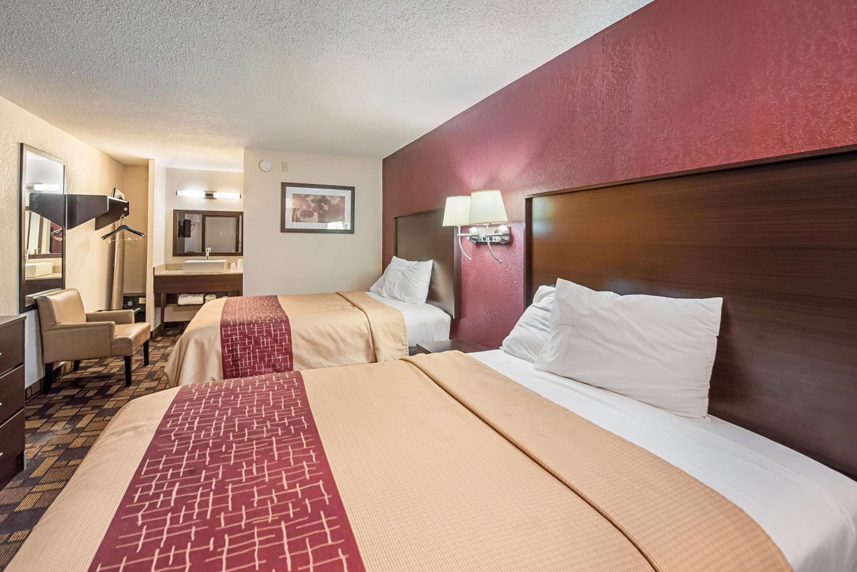 Anderson Vacations - Red Roof Inn Anderson, IN - Property Image 12