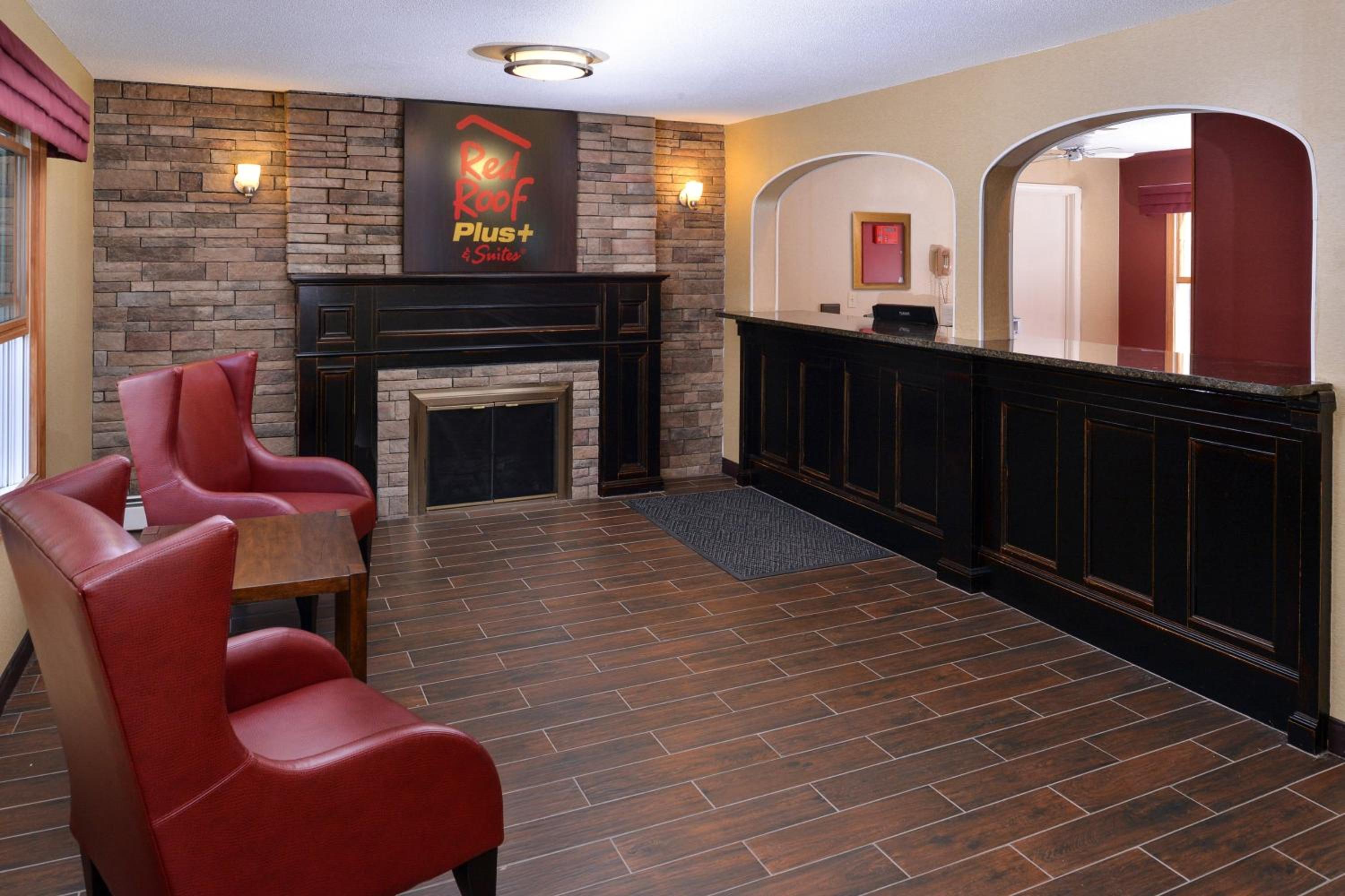 Red Roof Inn PLUS Suites Guilford - Property Image 20