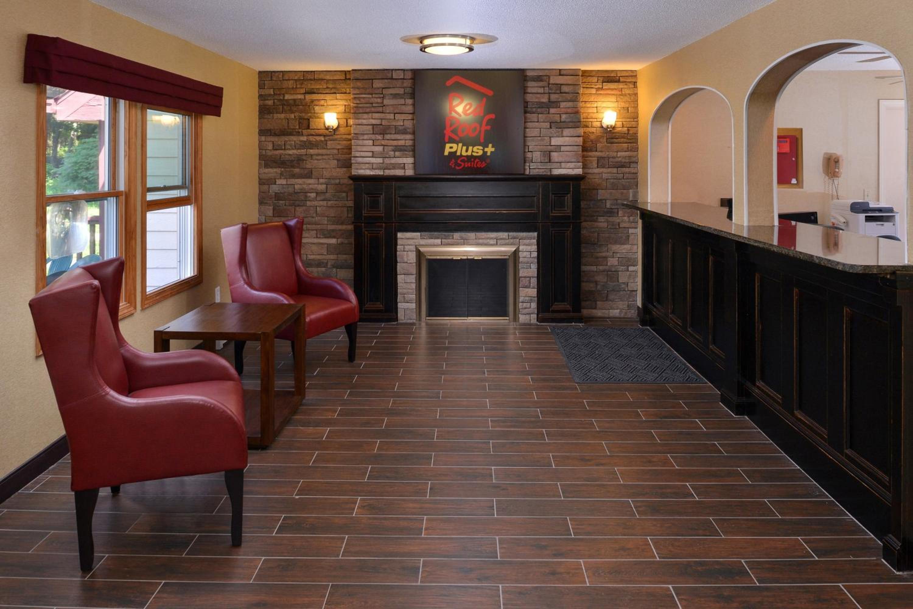 Red Roof Inn PLUS Suites Guilford - Property Image 21