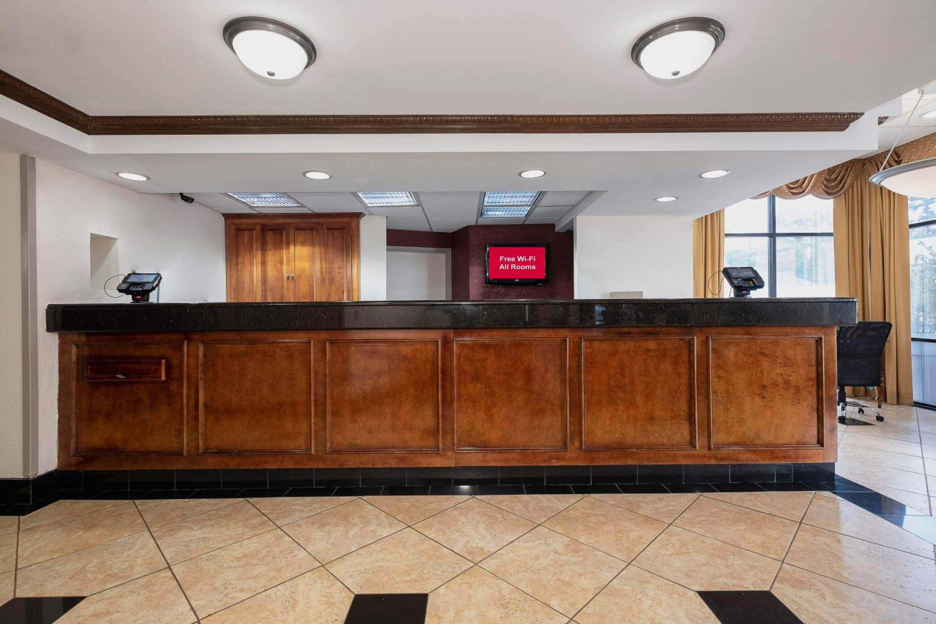 Macon Vacations - Red Roof Inn Suites Macon - Property Image 26
