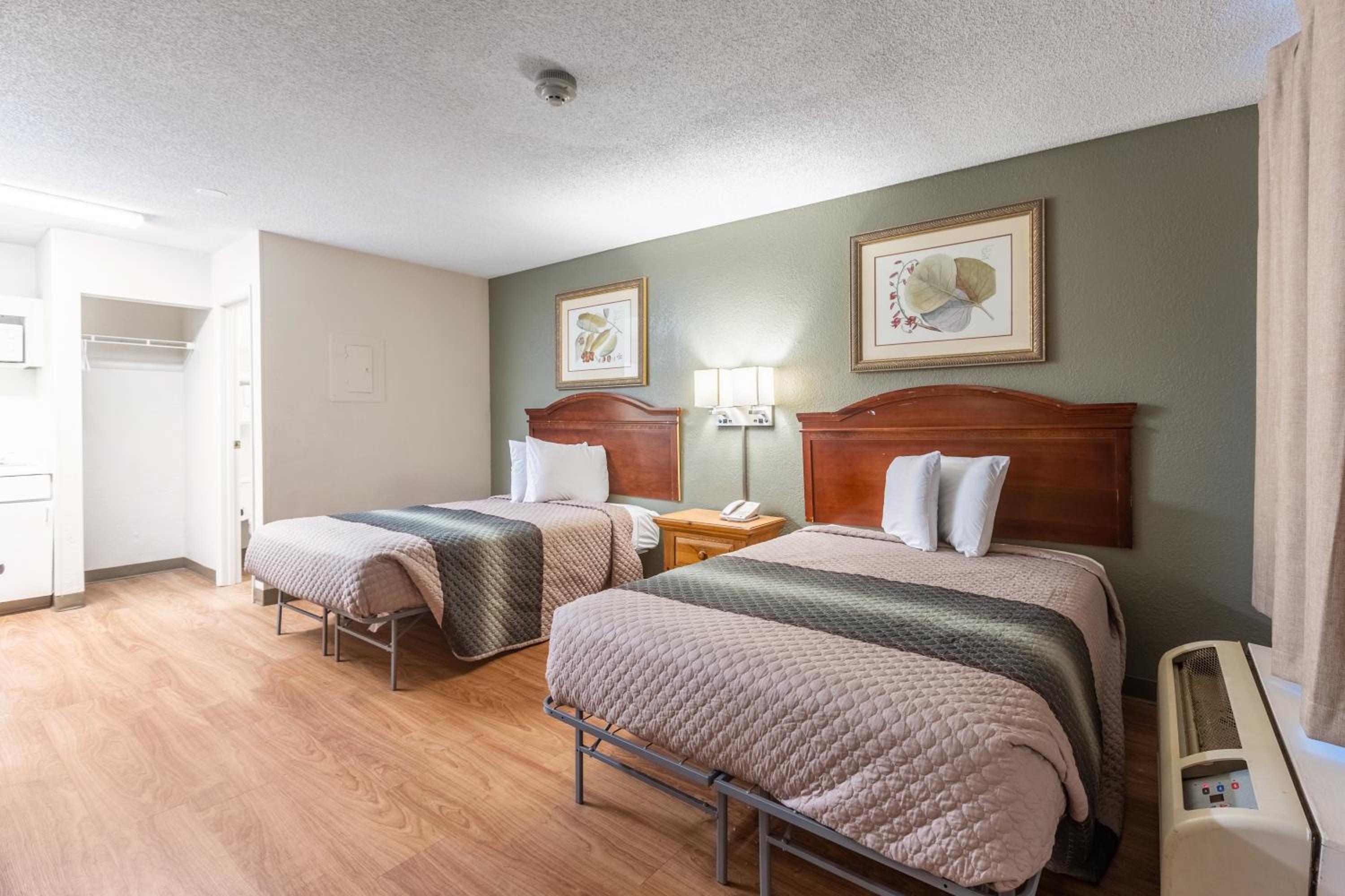 HomeTowne Studios by Red Roof Atlanta - Norcross South, Bilde 5