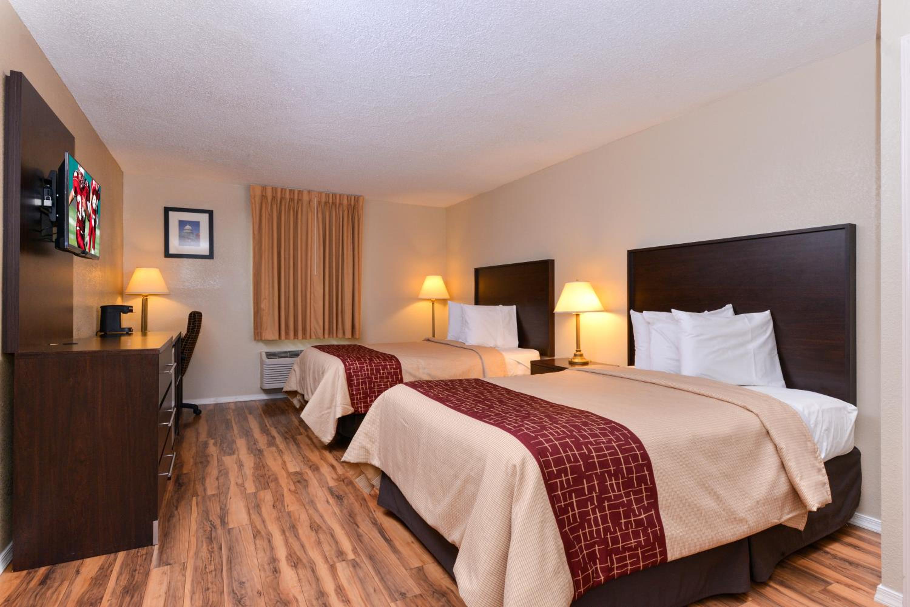 Red Roof Inn Chambersburg