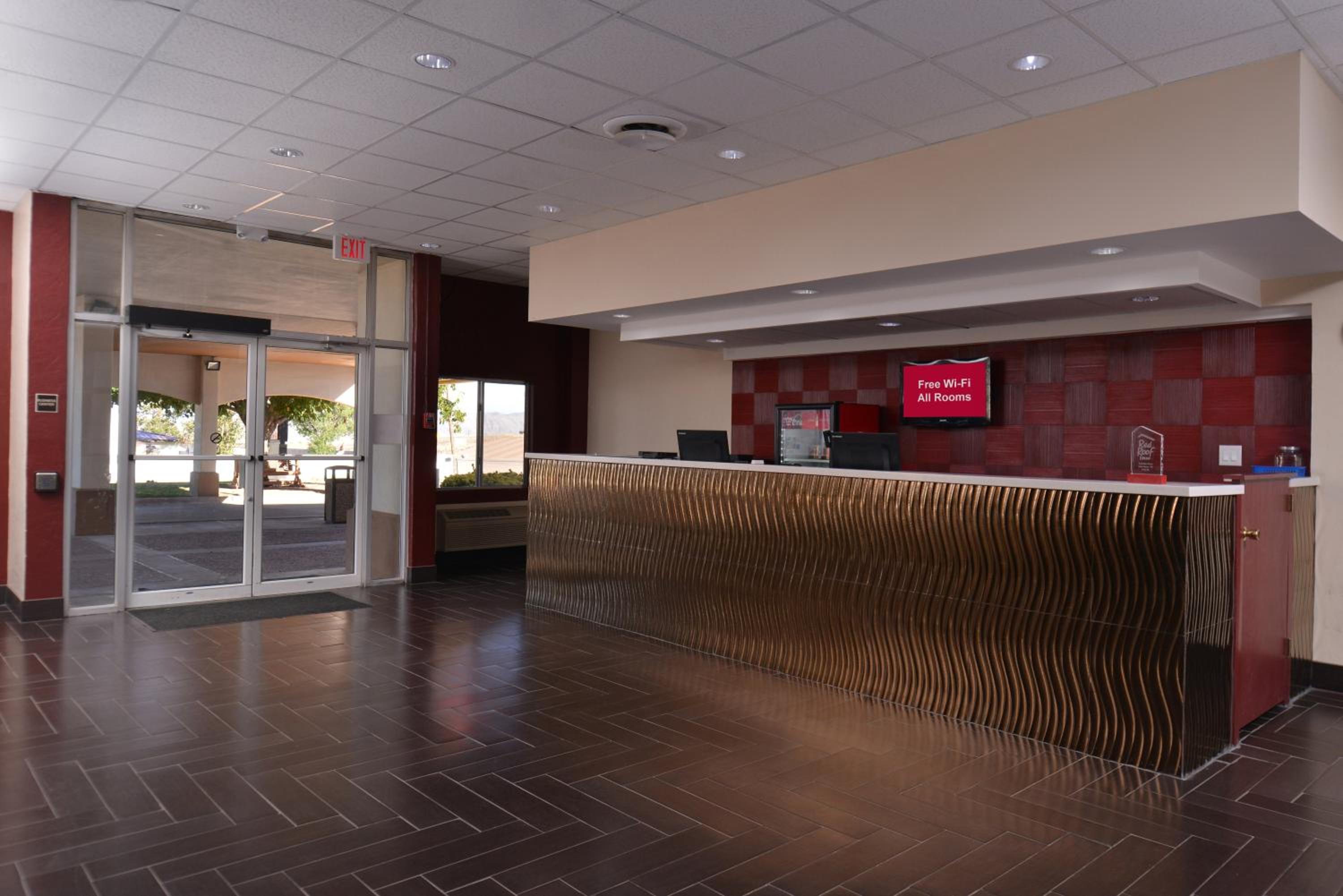 Van Horn Vacations - Red Roof Inn Van Horn - Property Image 7