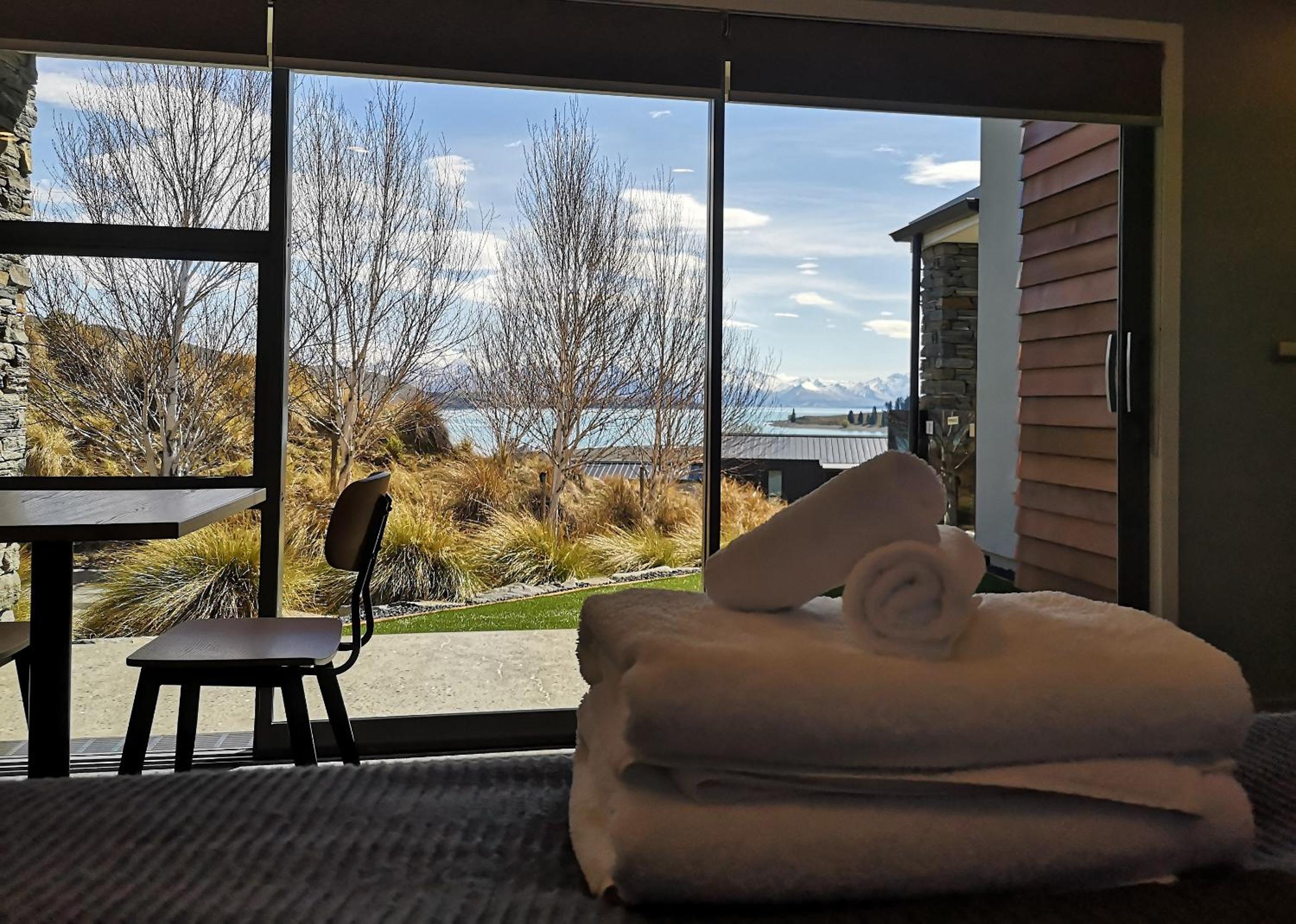 High Country Retreat - Lake Tekapo view 4