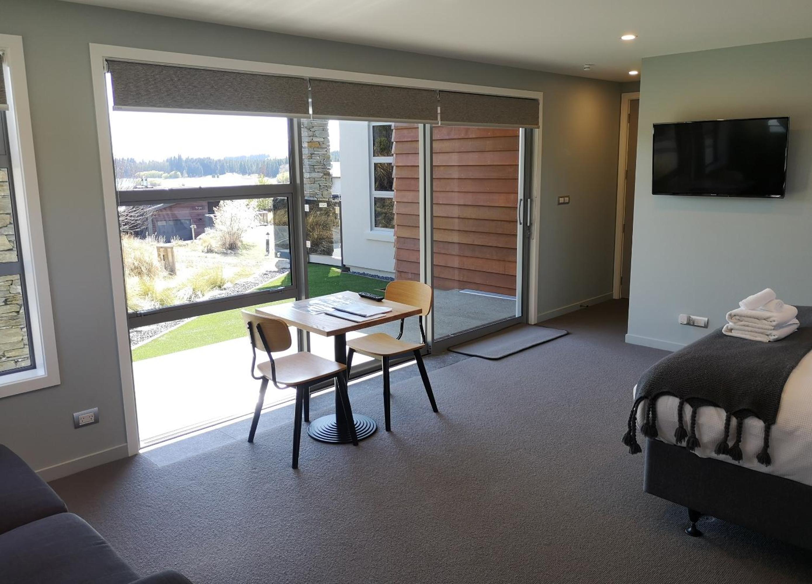 High Country Retreat - Lake Tekapo view 5