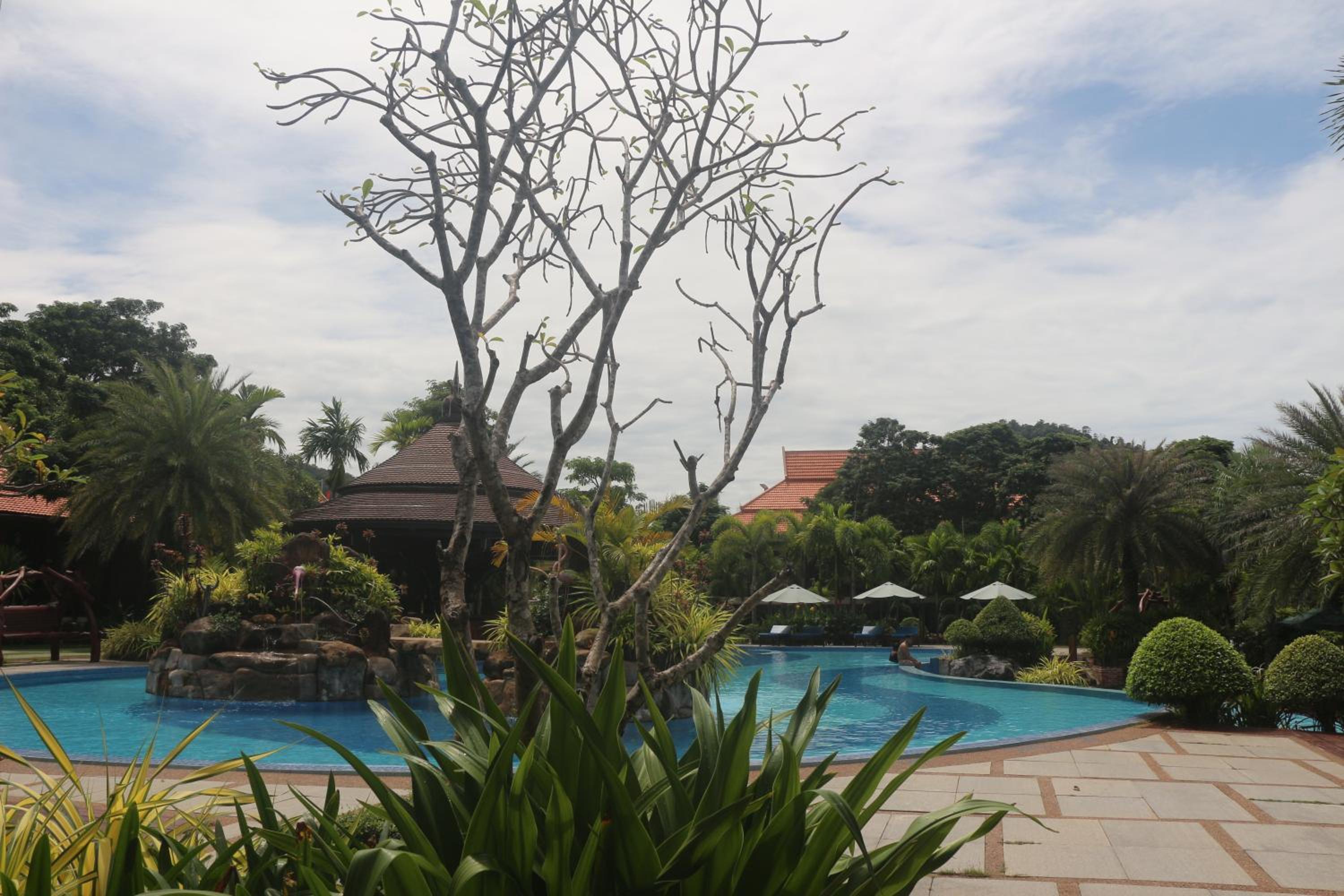 Try Palace Resort Kep