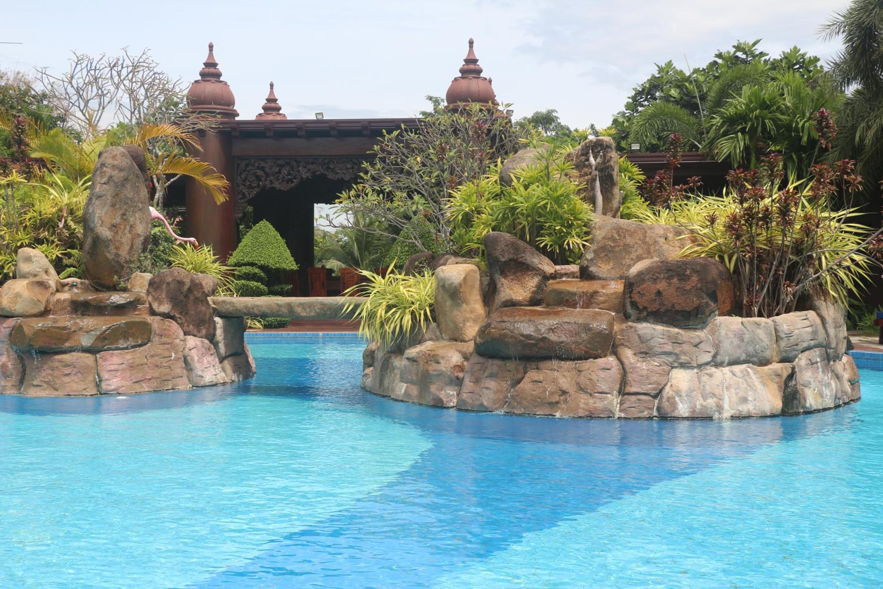 Try Palace Resort Kep
