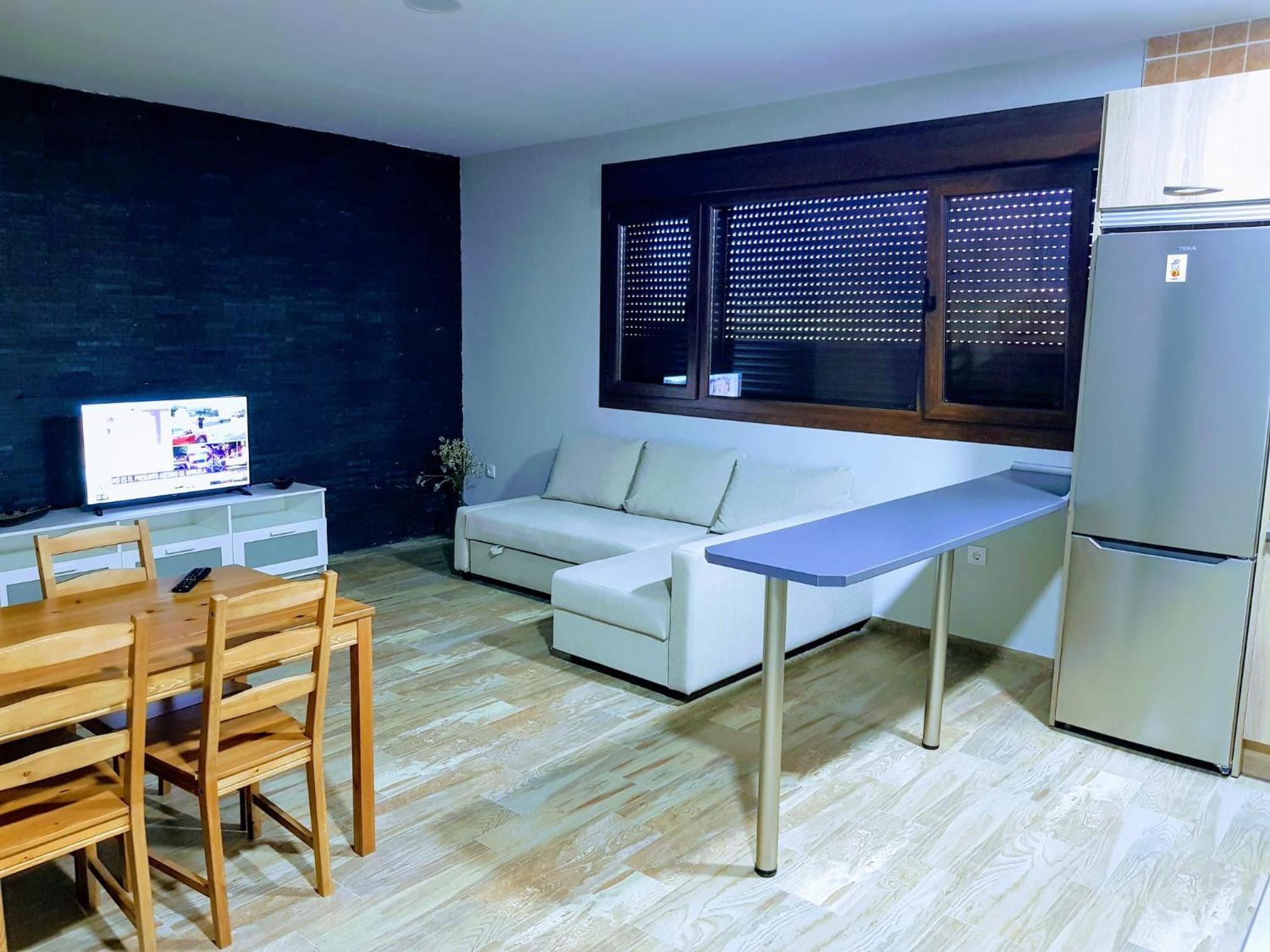 APARTAMENTOS LOS ÁLAMOS view 2