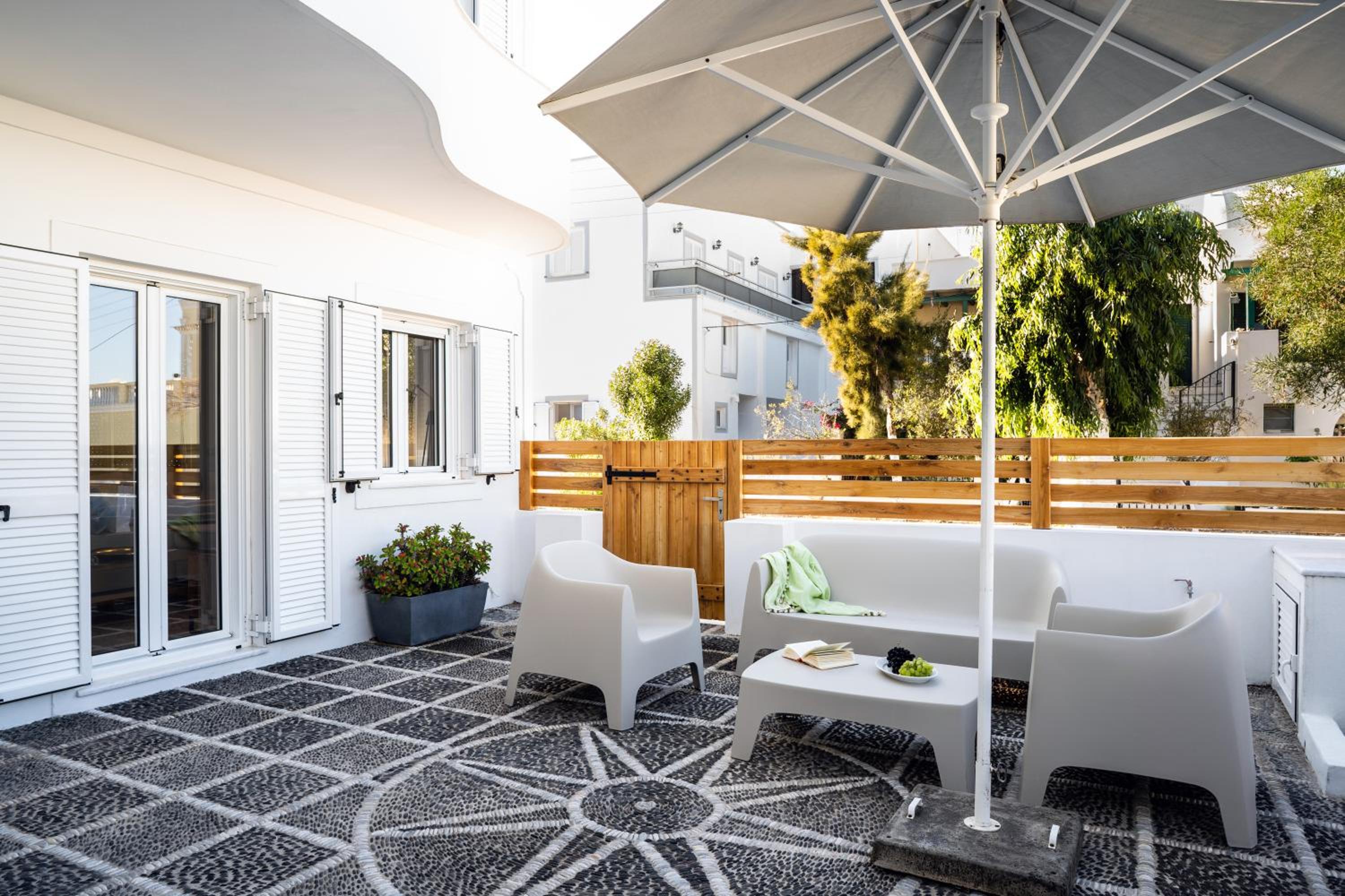 Thira Gold Suites photo 3