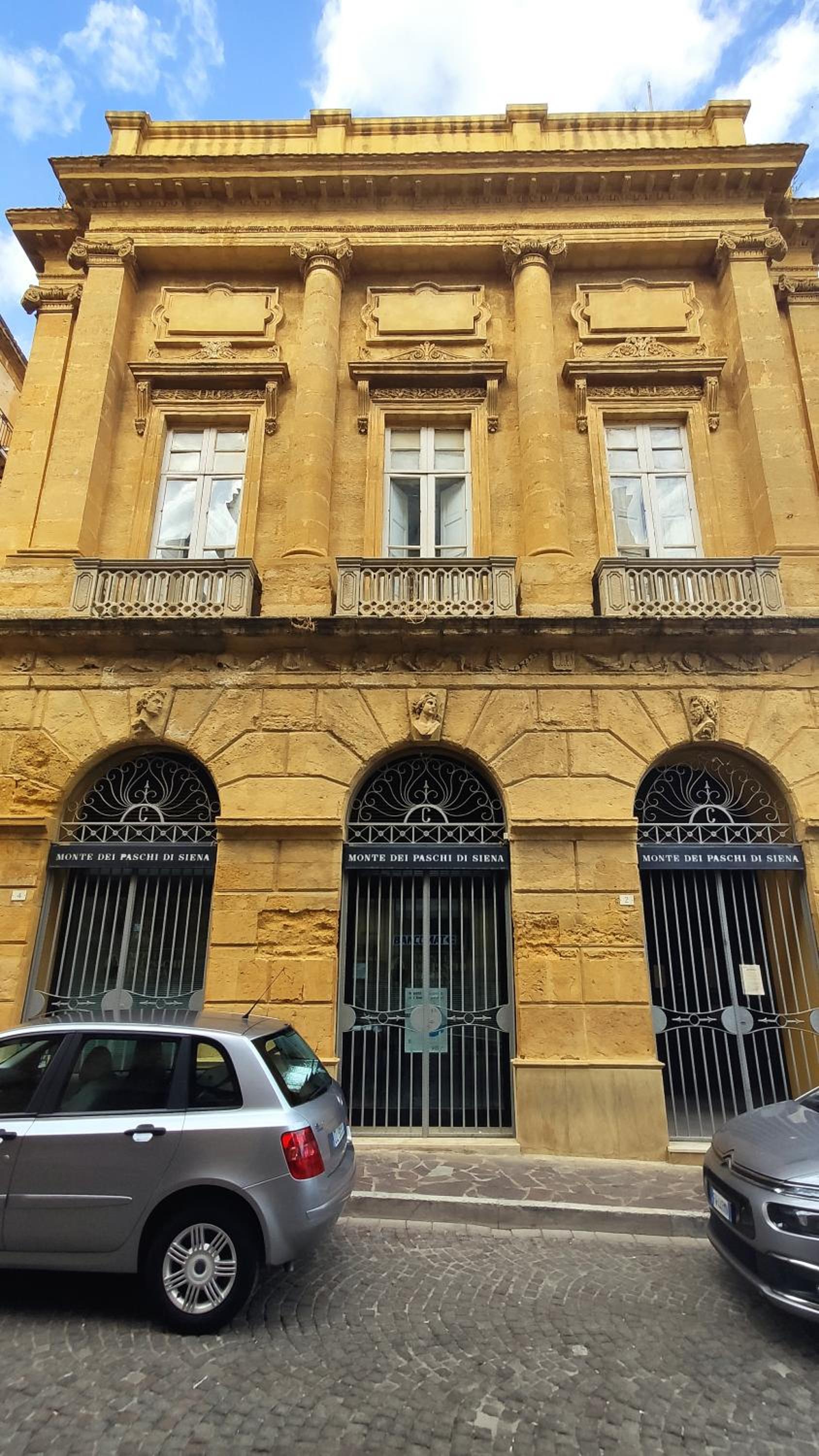 Palazzo Caratozzolo view 2