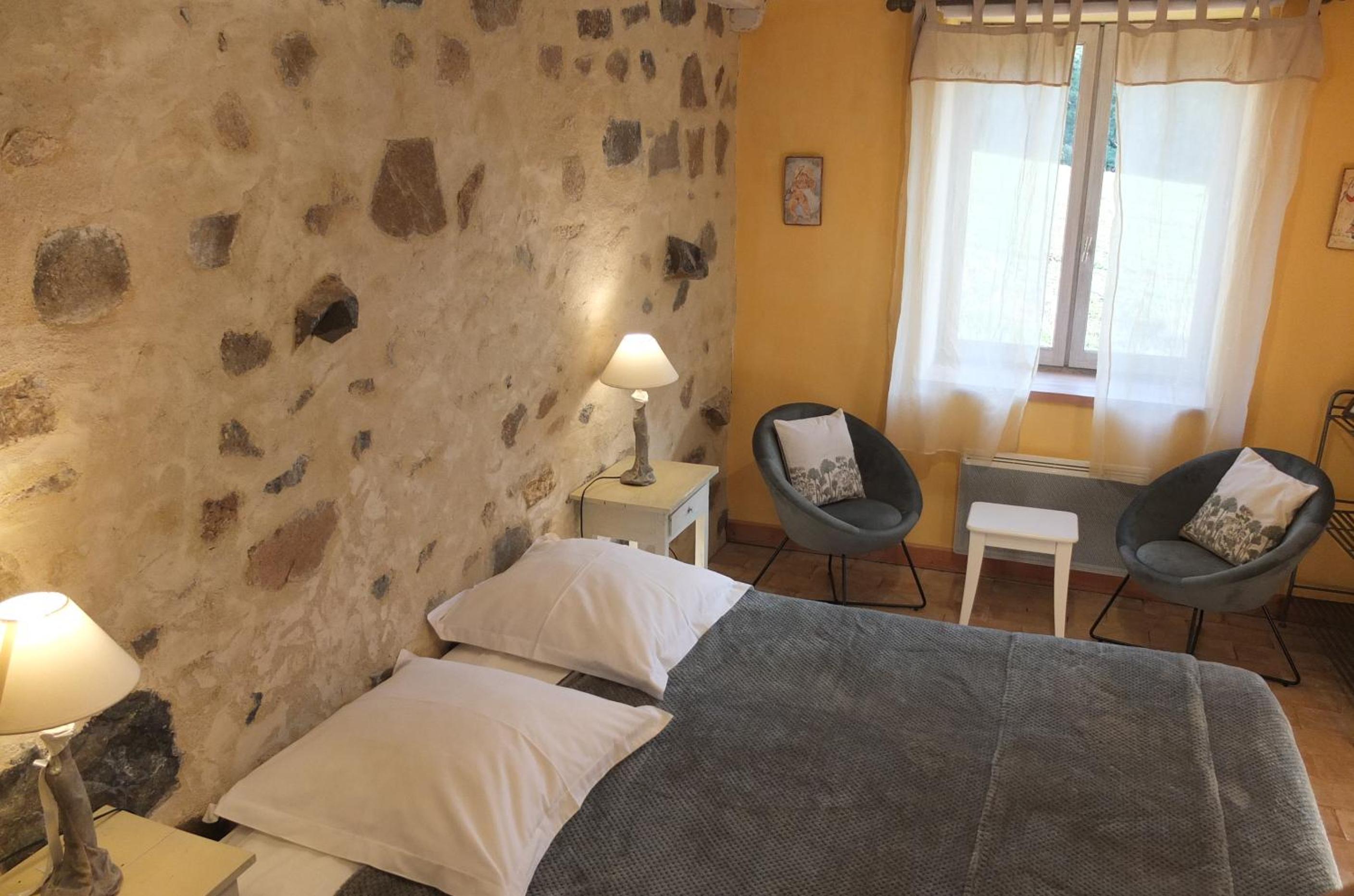 La Pierre Folle Chambres d'Hôtes view 3