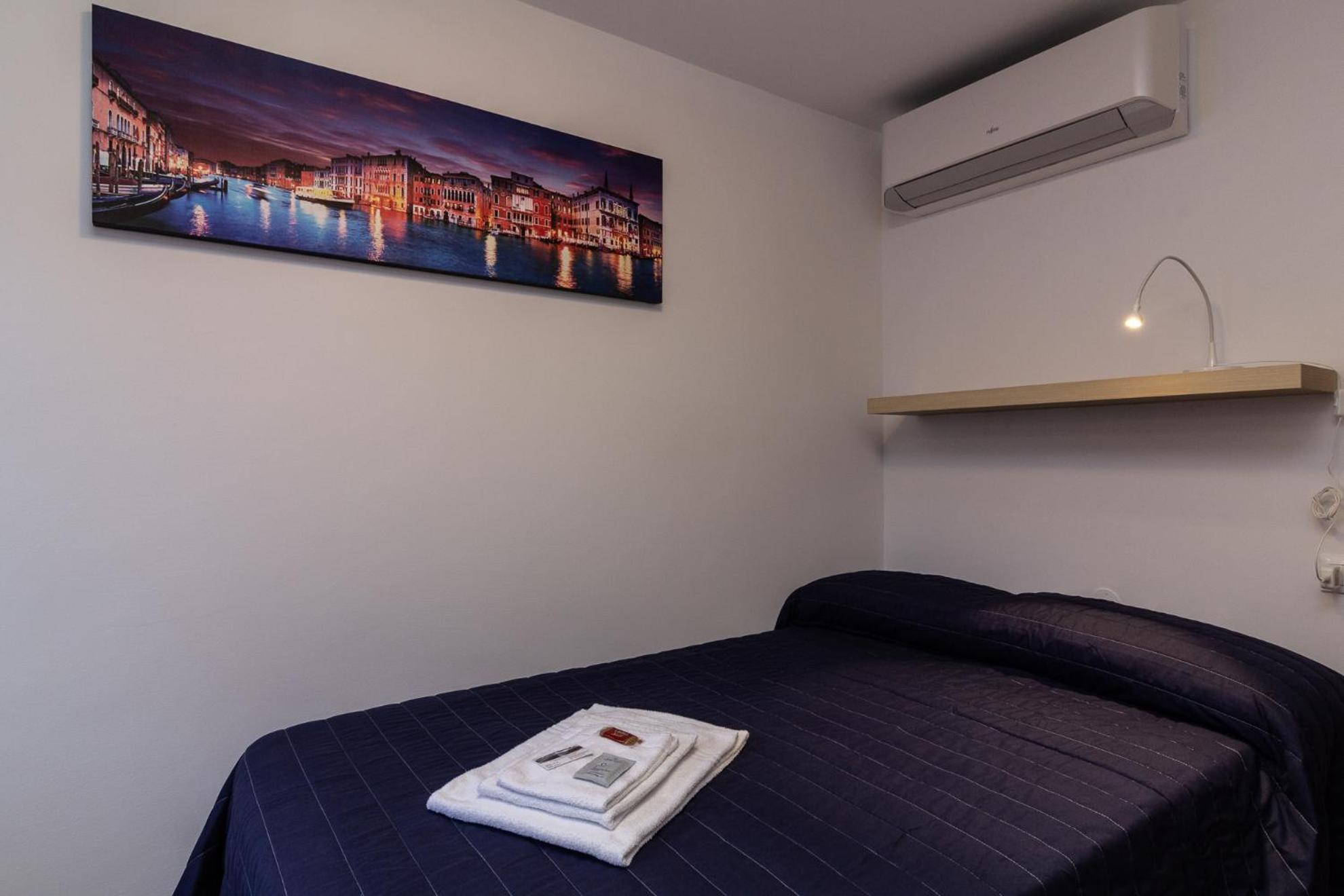 Veneziacentopercento Apartments & Rooms
