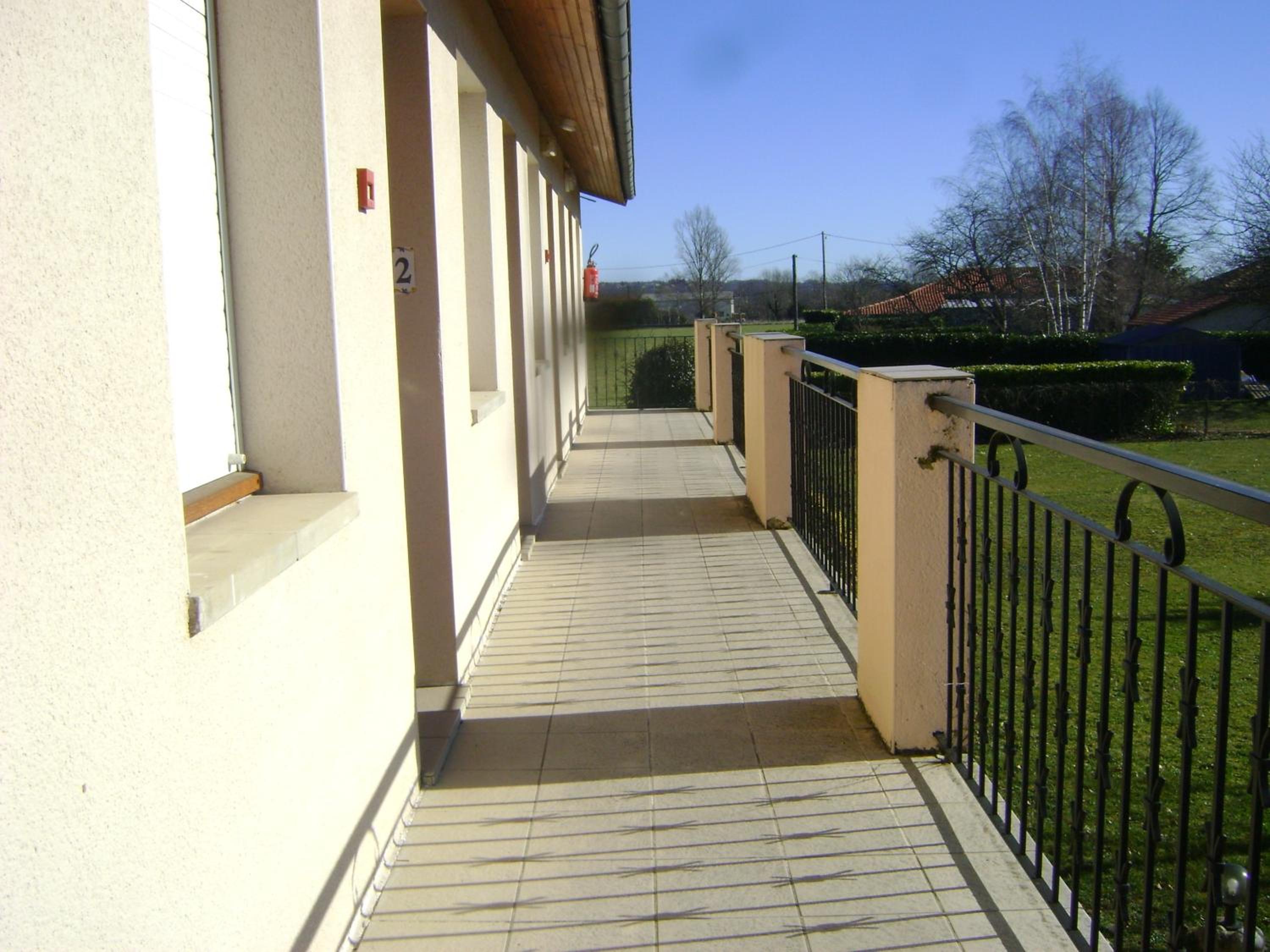 balcony