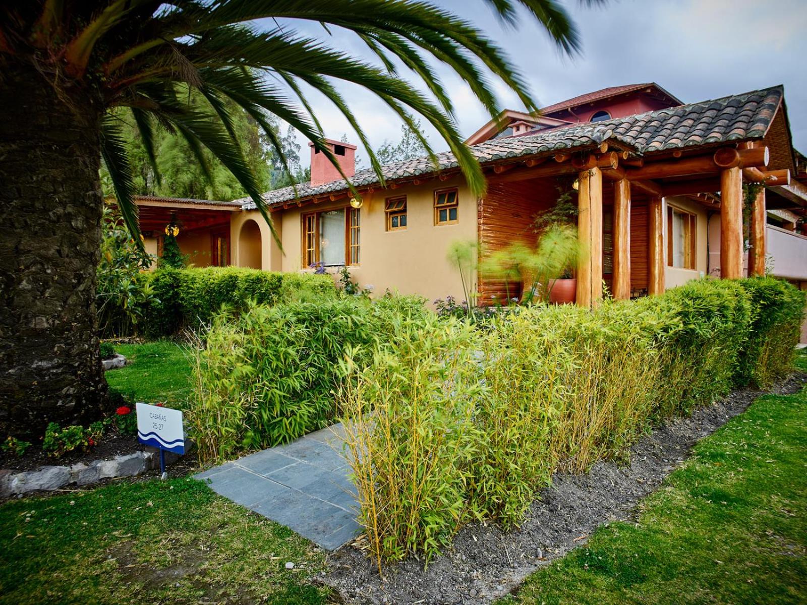 Hosteria Cabañas Del Lago