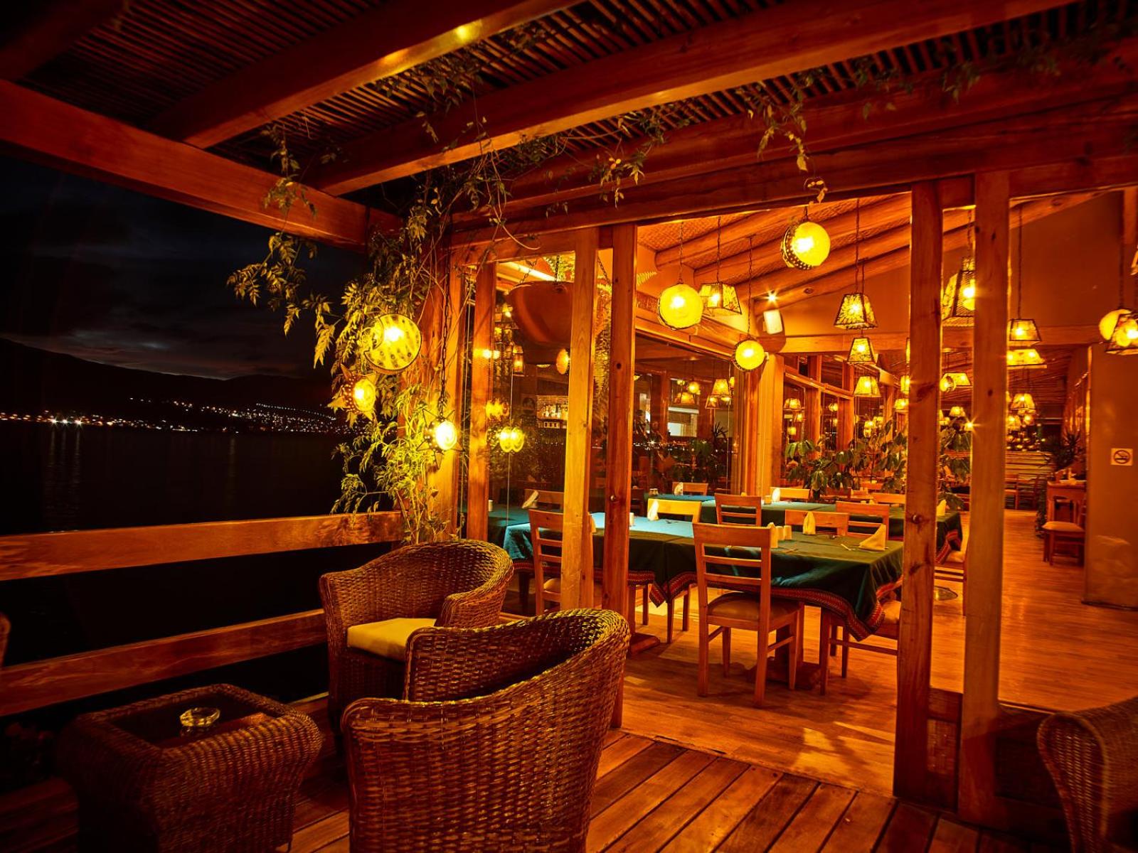 Hosteria Cabañas Del Lago