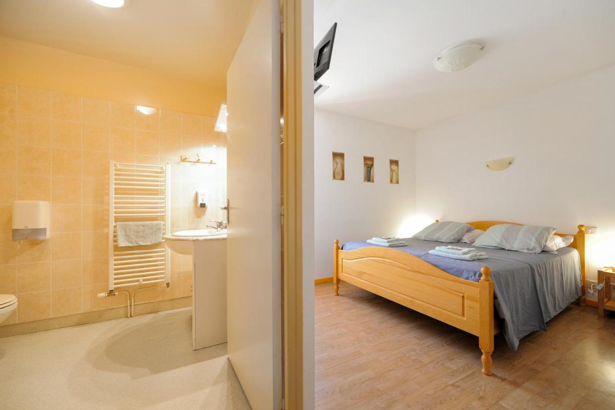 Chambres d'hôtes de l'Auberge L'Astrassadou view 3