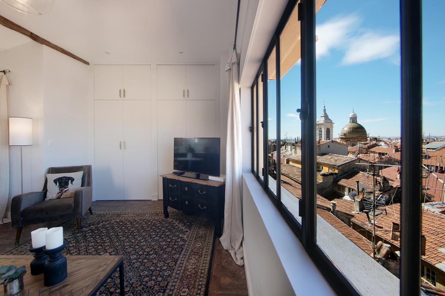 COCOON LOFT - MAGNIFIQUE LOFT SOUS TOIT, REFAIT A NEUF, VUES SPLENDIDES, CLIM, WIFi photo 3