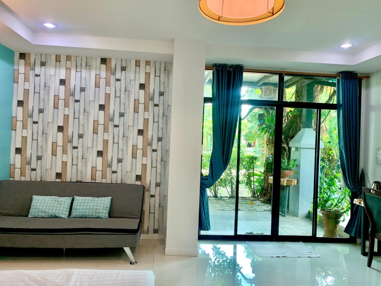 Nan Rim Nam Resort