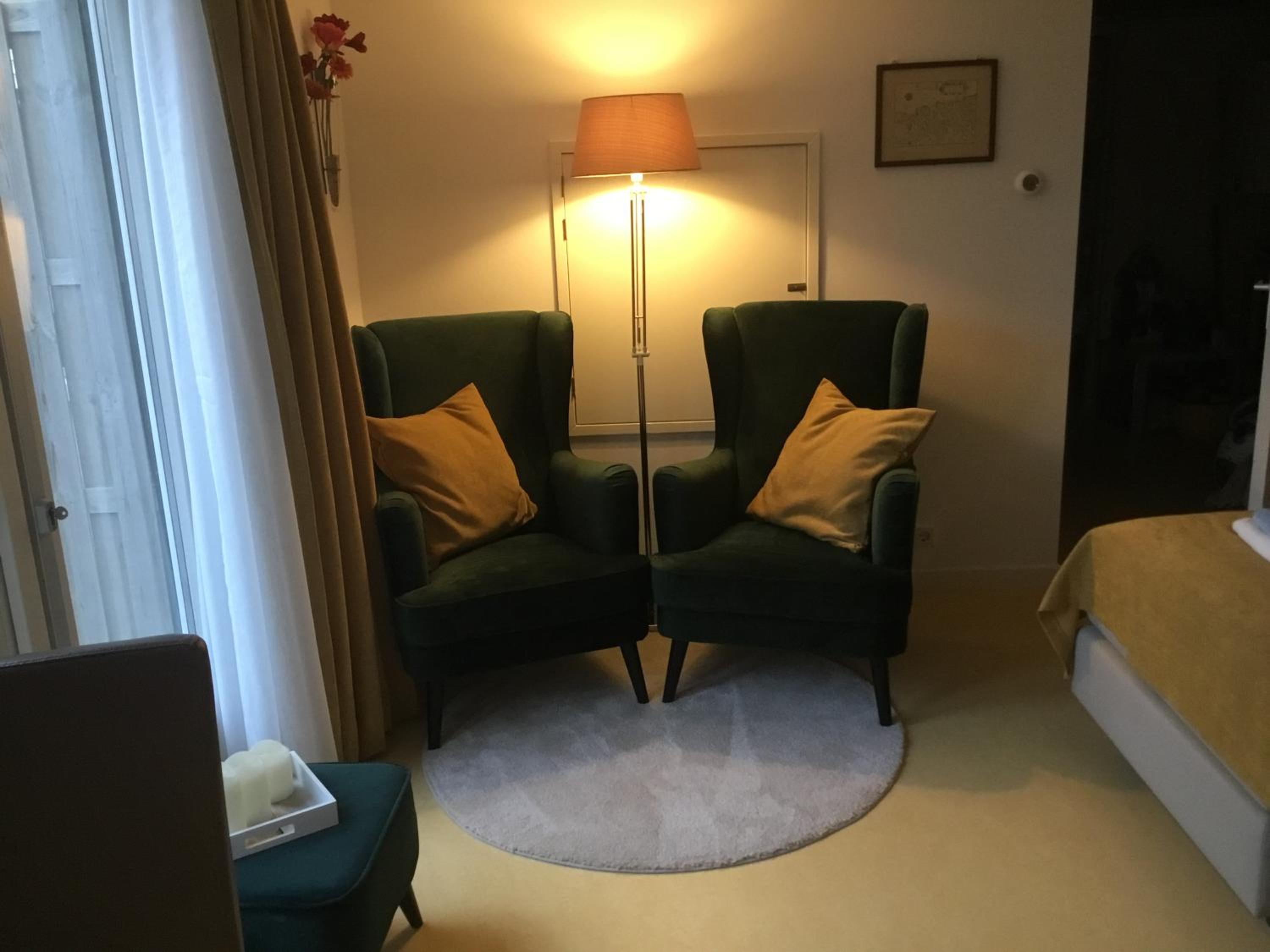 B & B Rosamie view 5