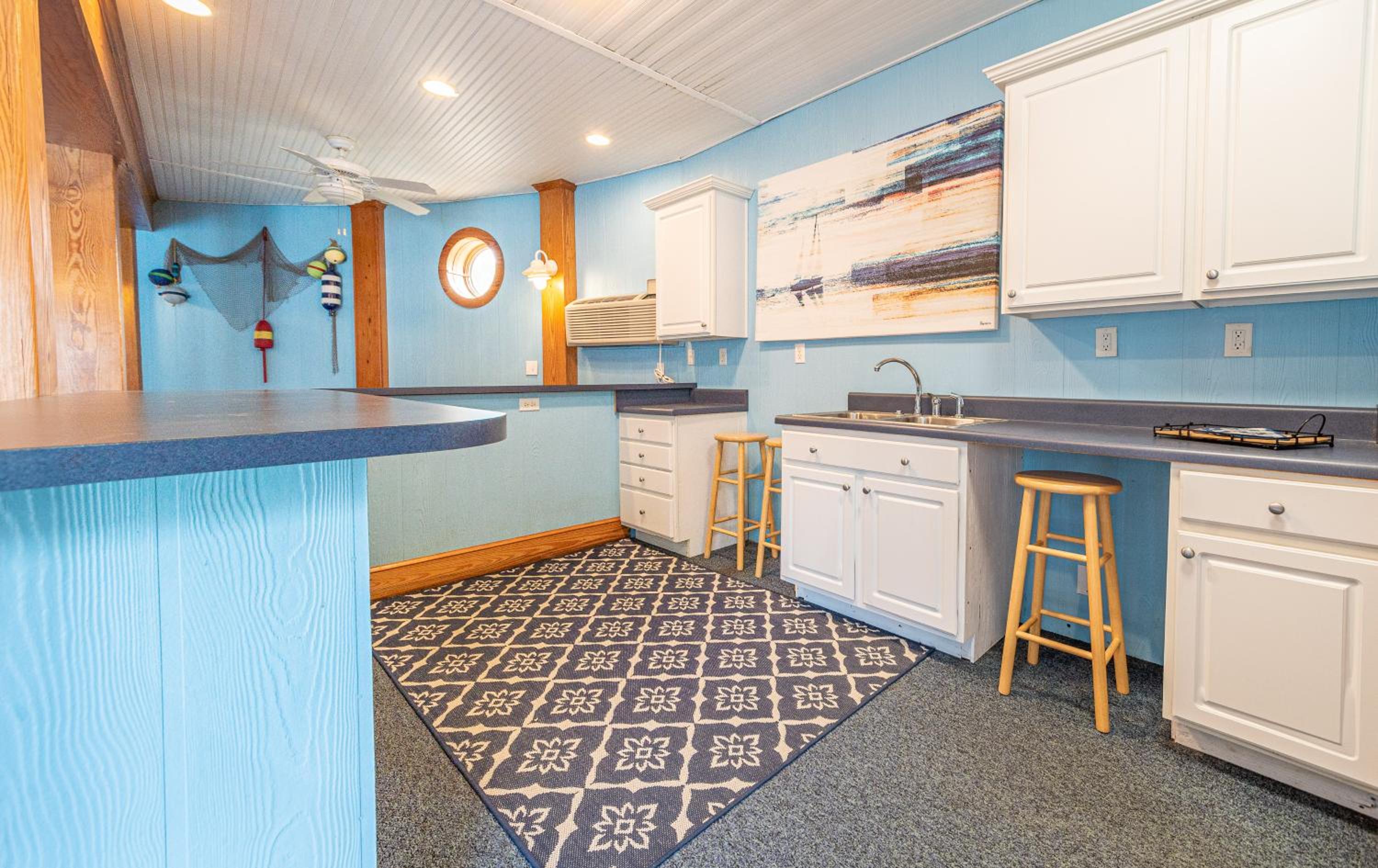 Blue Crush - KDH MP 8, Oceanfront, Ocean Views, Pool, Cabana, Hot Tub, Elevator, Rec Room, Pets OK