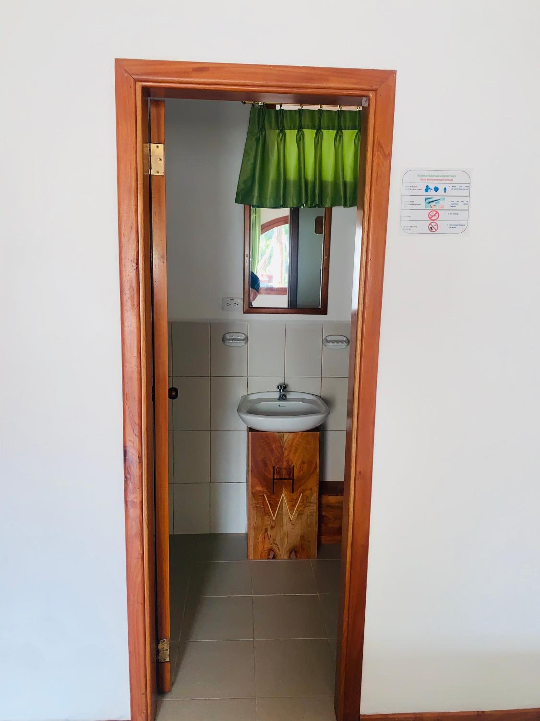 Hostal White House Galapagos