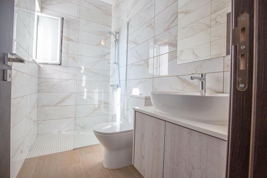 Villa Olive Titan, Brand New,Exquisite 5Bdr Protaras Villa With Pool