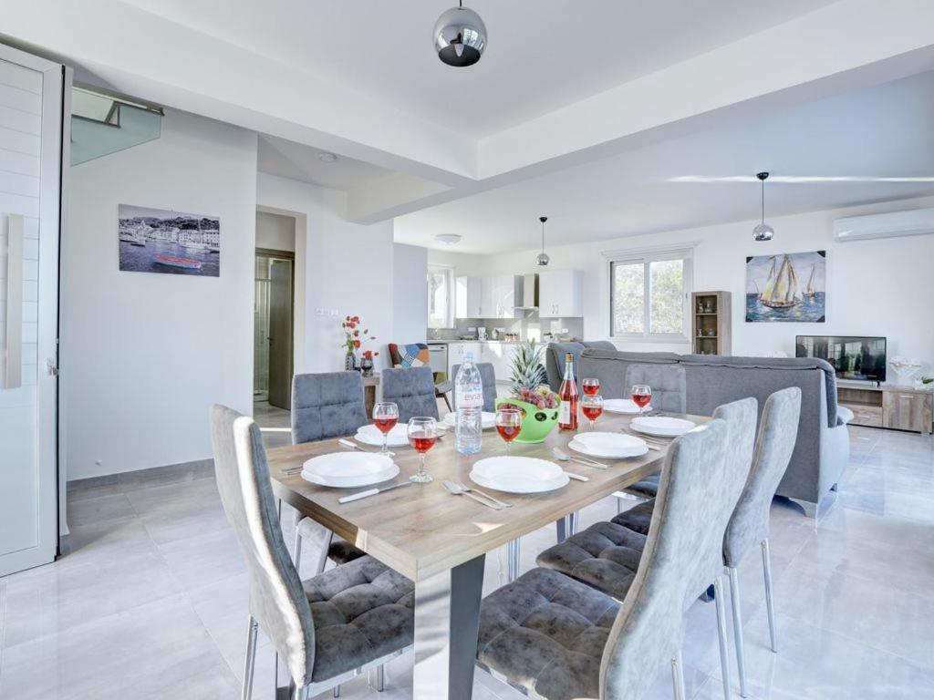 Villa Kono Provoles - Luxury 4 Bedroom Protaras Villa with Stunning Panoramic Sea Views view 5