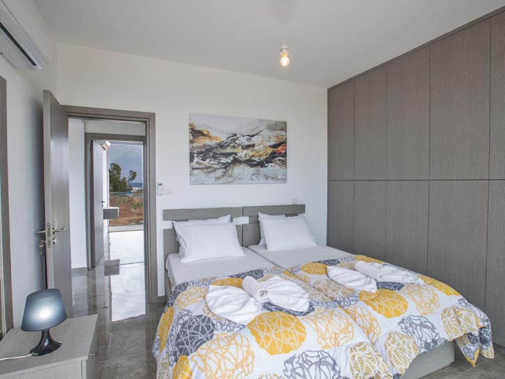 Villa Olive Bronze, Luxurious 2Bdr With Pool, Close To Protaras Strip And Beach