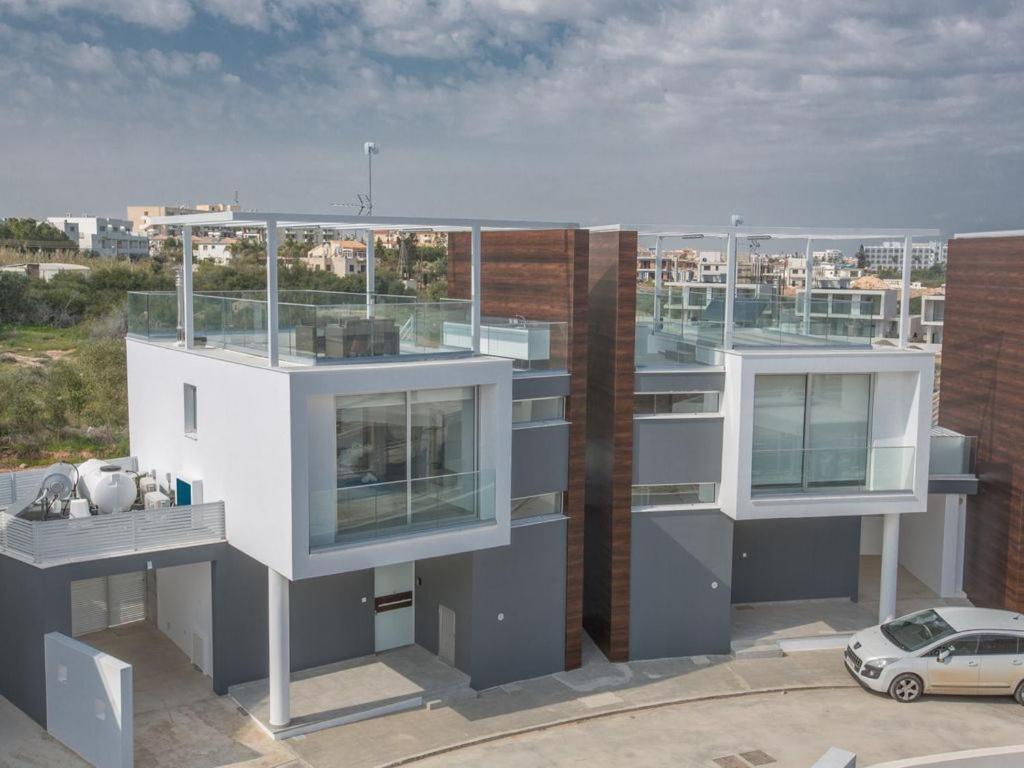 Villa Olive Bronze, Luxurious 2Bdr With Pool, Close To Protaras Strip And Beach