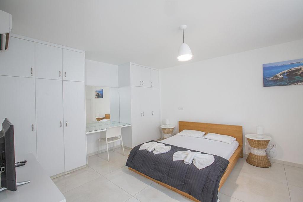 Villa Ochosto Selene - Stunning 5 Bedroom Protaras Villa With Private Pool
