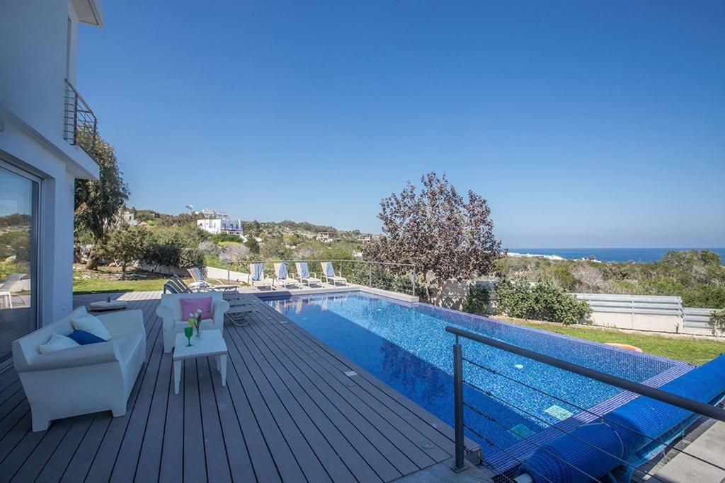 Villa Kono Sunshine - Luxury 4 Bedroom Cape Greco - Villa Close To Beach view 2