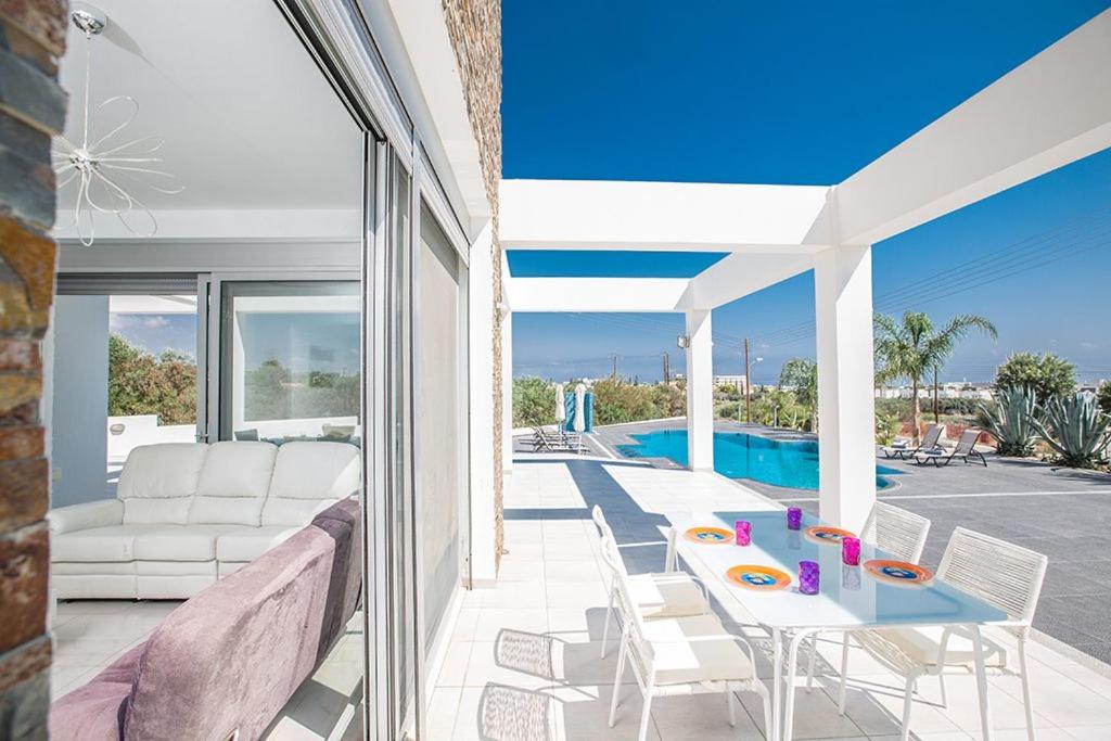 Villa Protara Chrysos - Beautiful 5 Bedroom Protaras Villa - Walking Distance