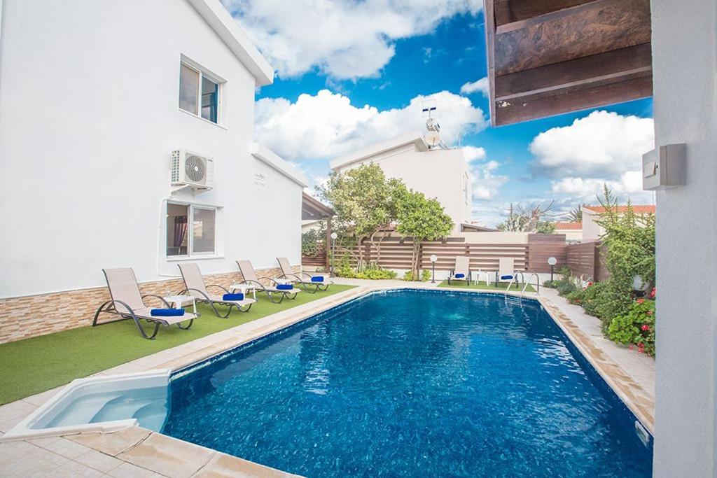 Villa Kavo Sunshine - Beautiful 3 Bedroom Protaras Villa With Private Pool